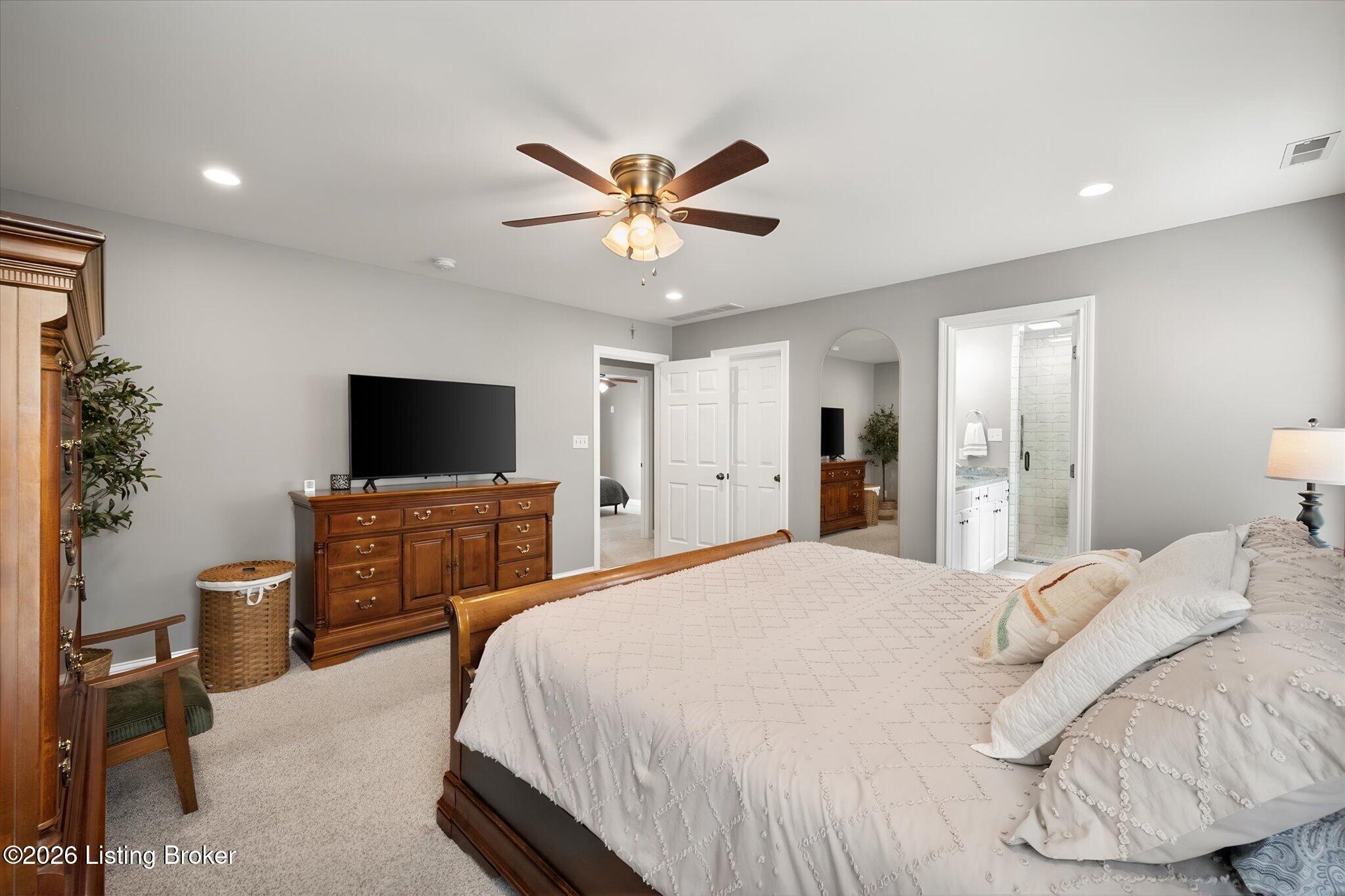 5602 Sundrop Pl
