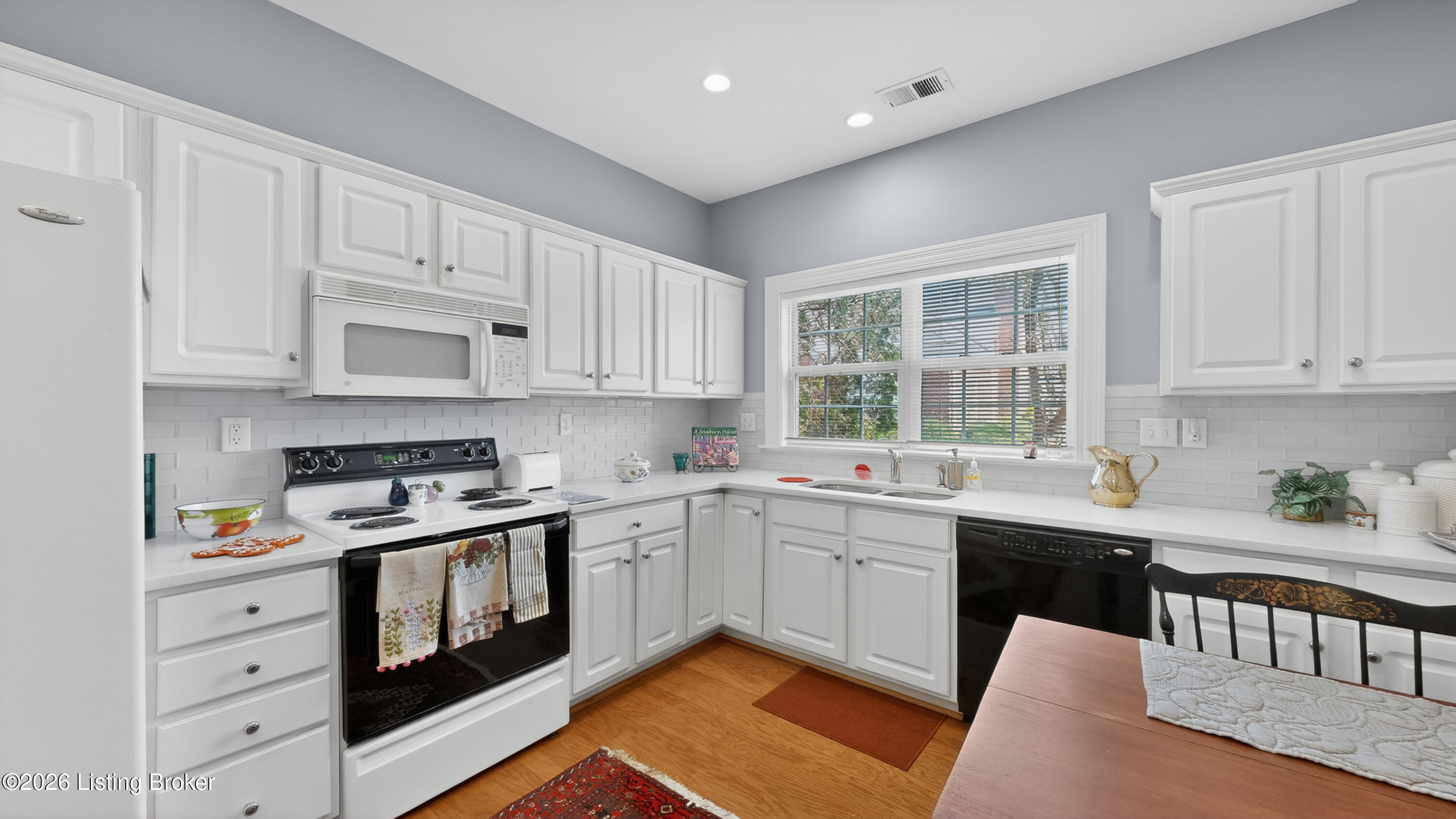 5943 Ashwood Bluff Dr