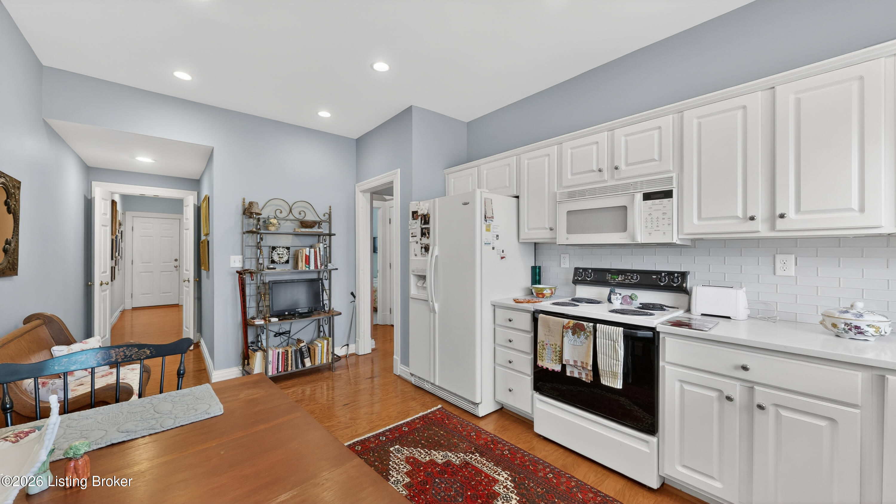 5943 Ashwood Bluff Dr