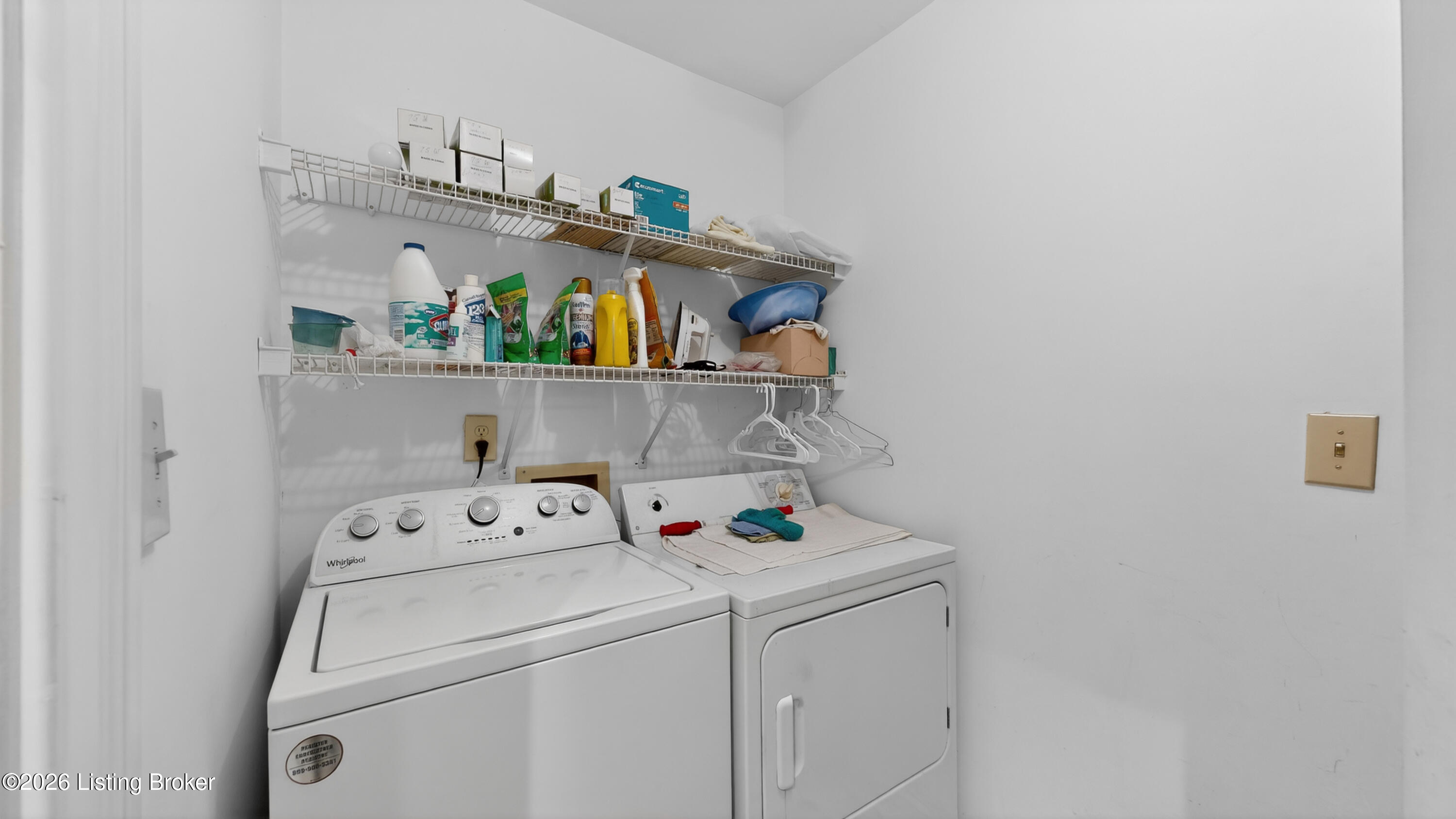 5943 Ashwood Bluff Dr