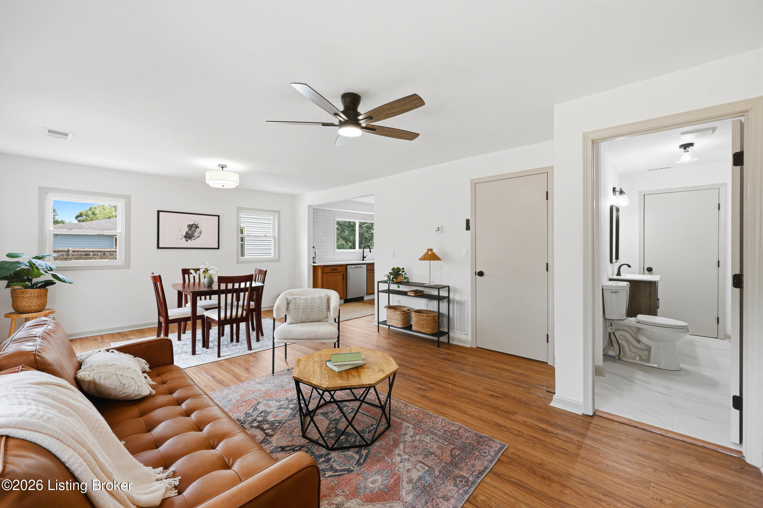 2413 Donna Rd