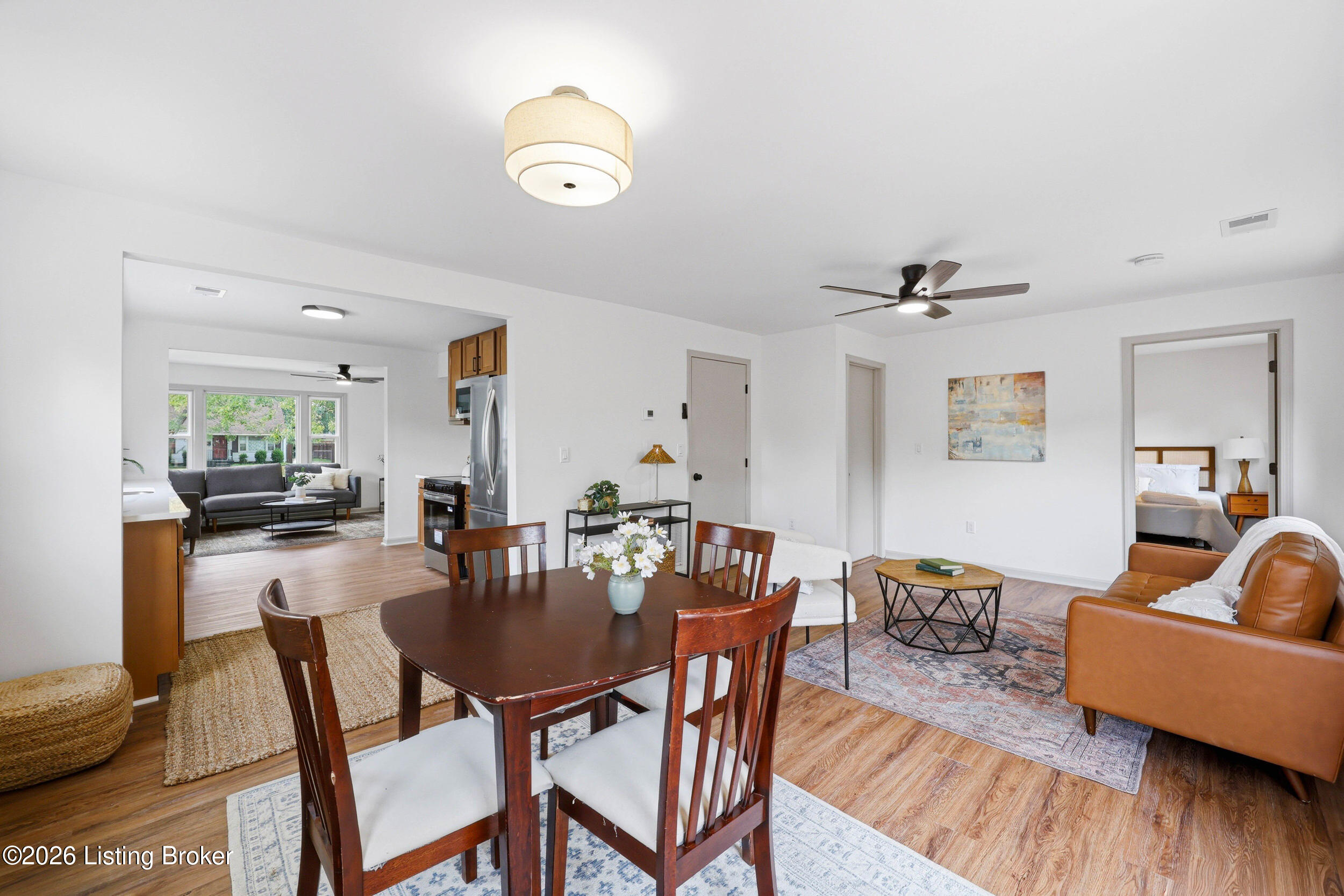 2413 Donna Rd