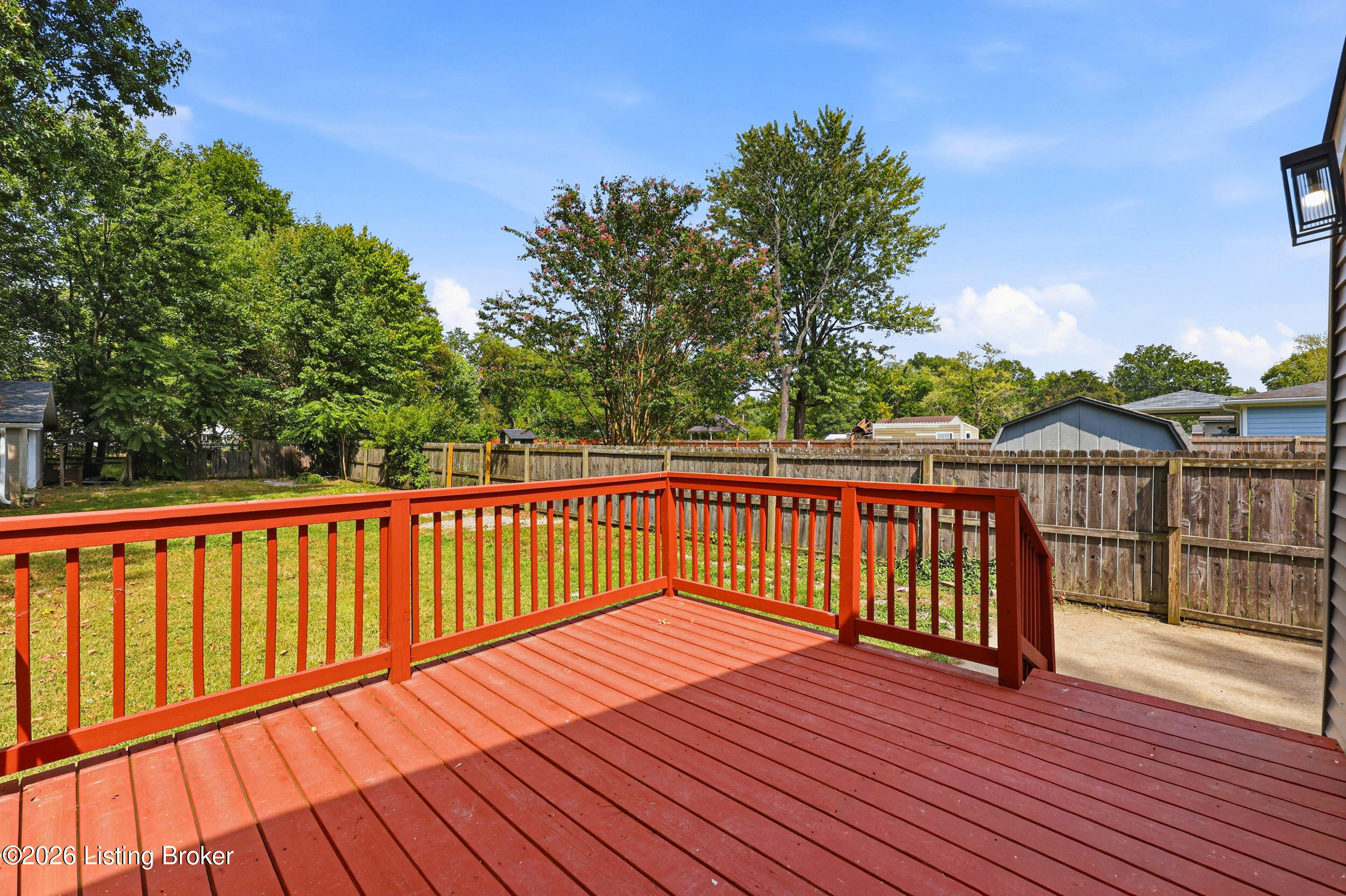 2413 Donna Rd