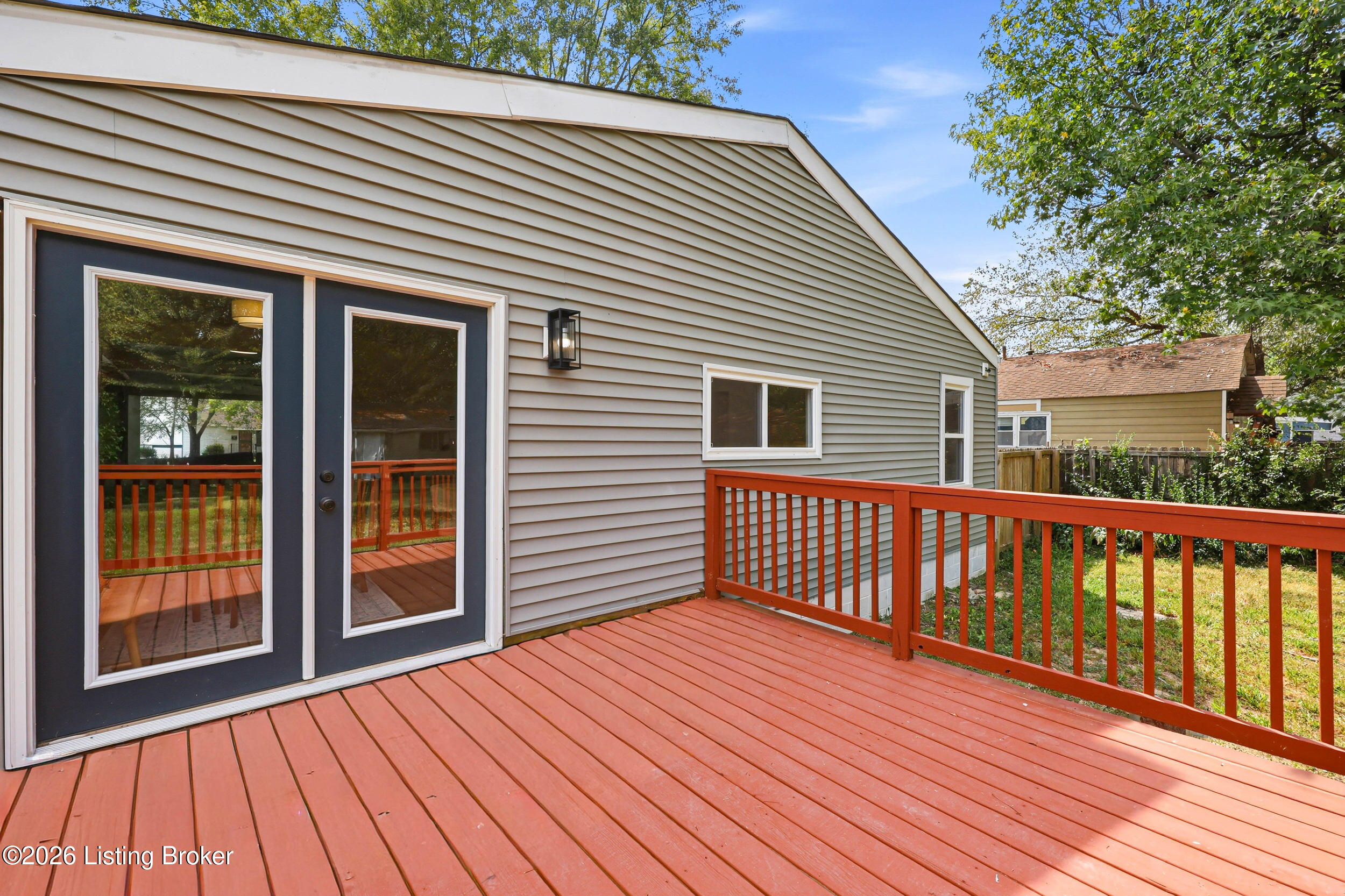 2413 Donna Rd