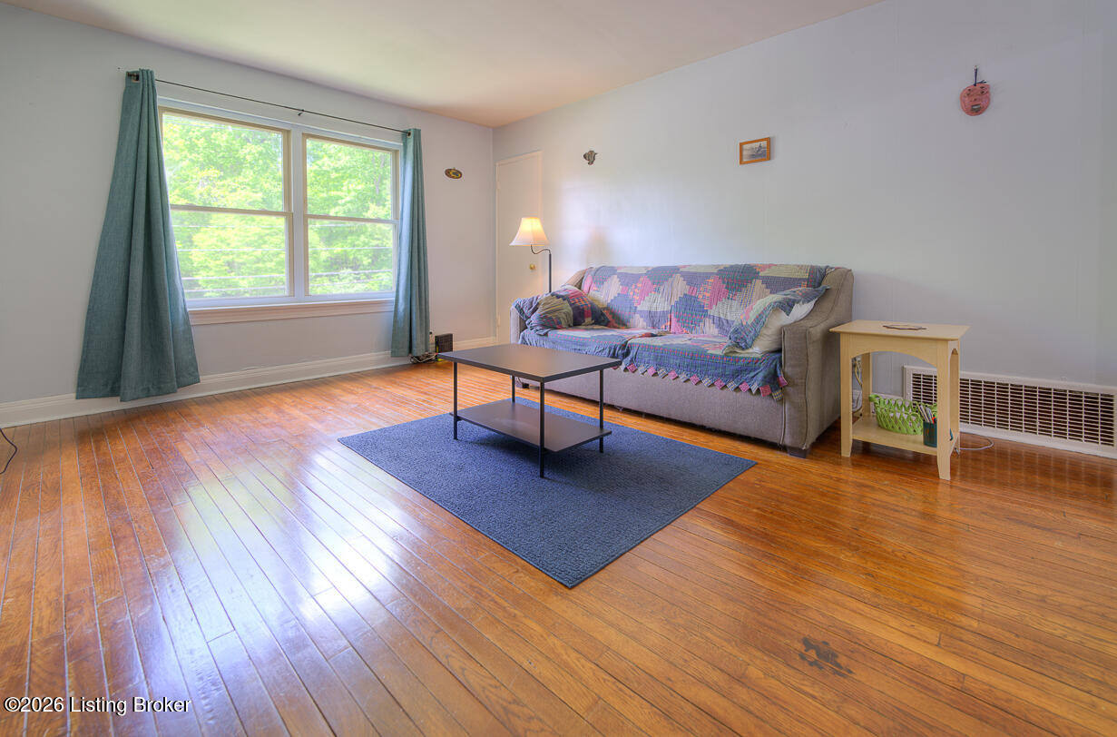 2316 Grinstead Dr 4