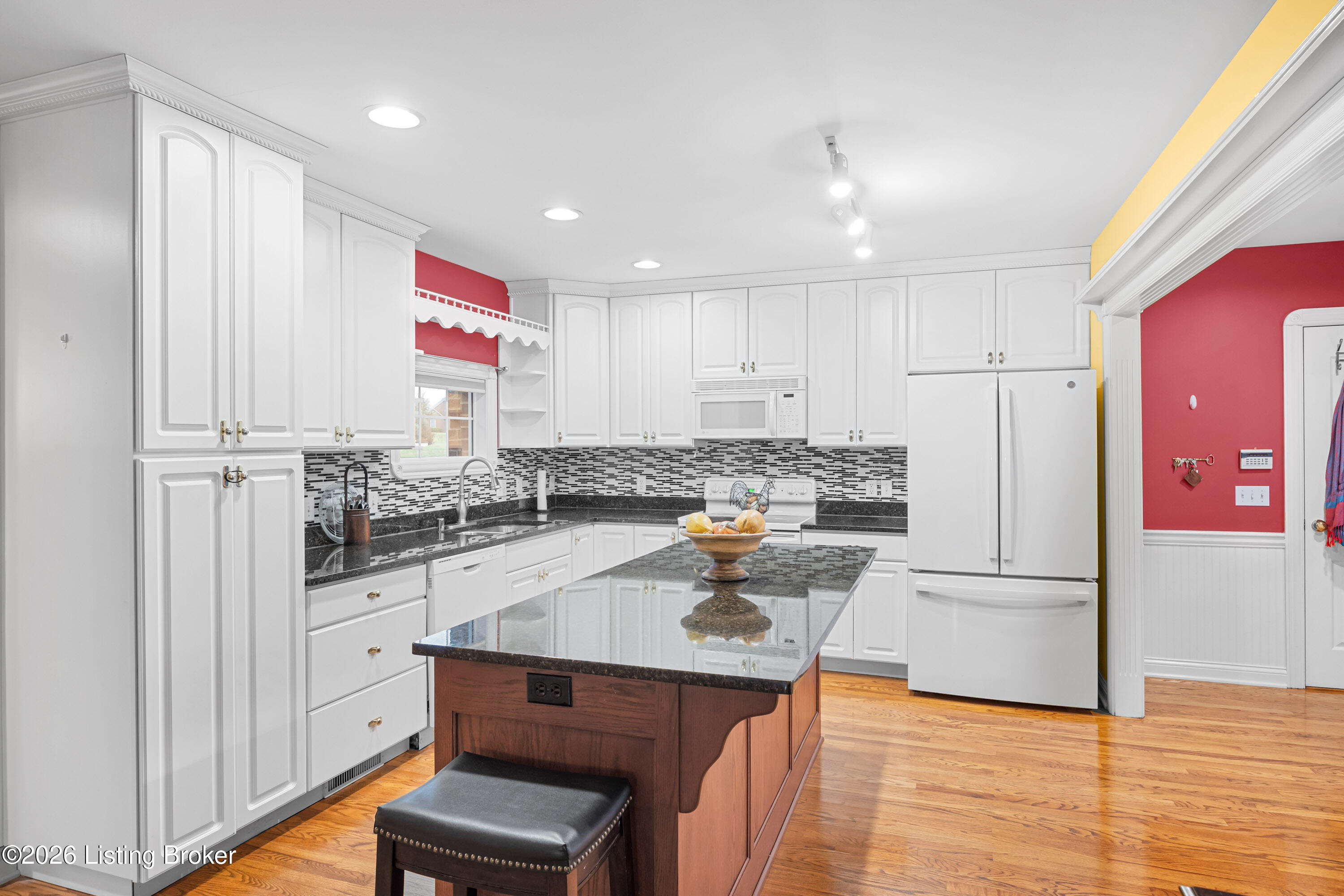 110 Ashton Ct