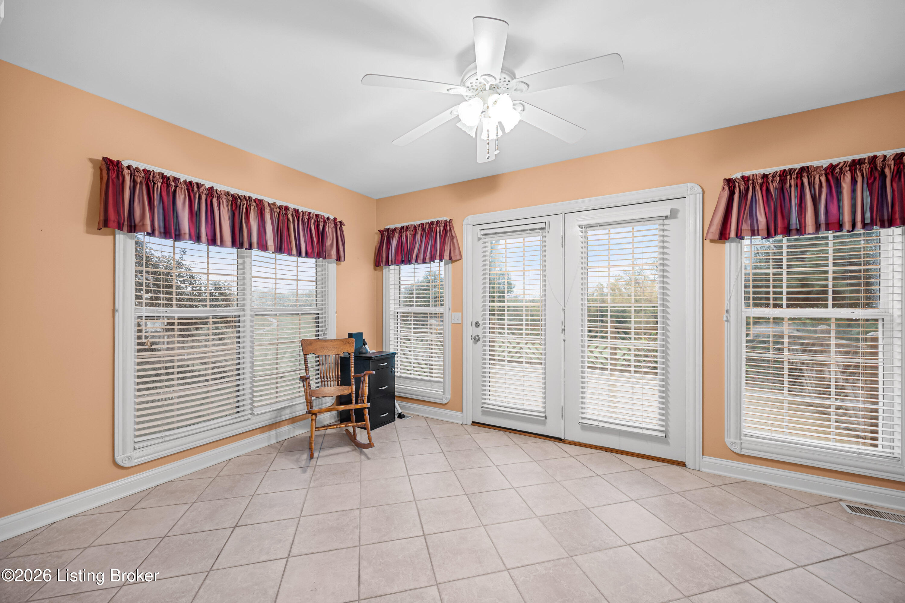110 Ashton Ct