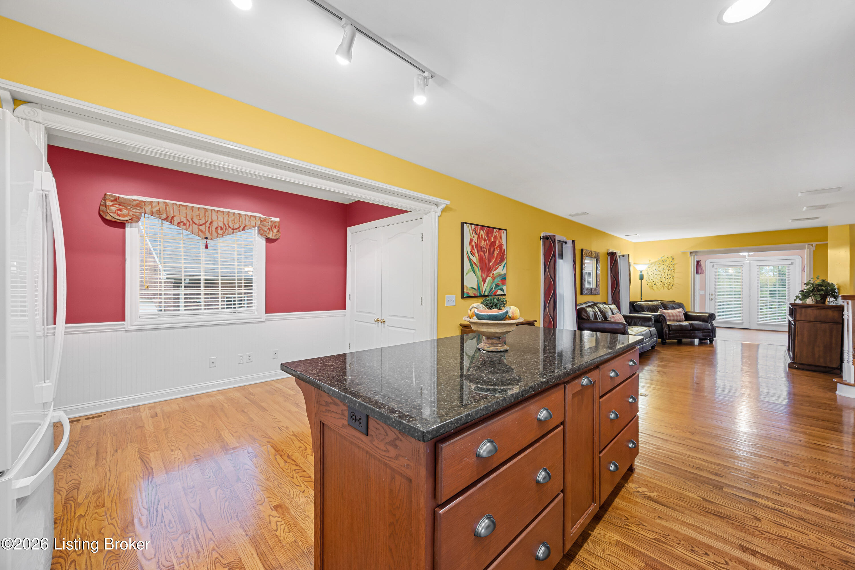 110 Ashton Ct