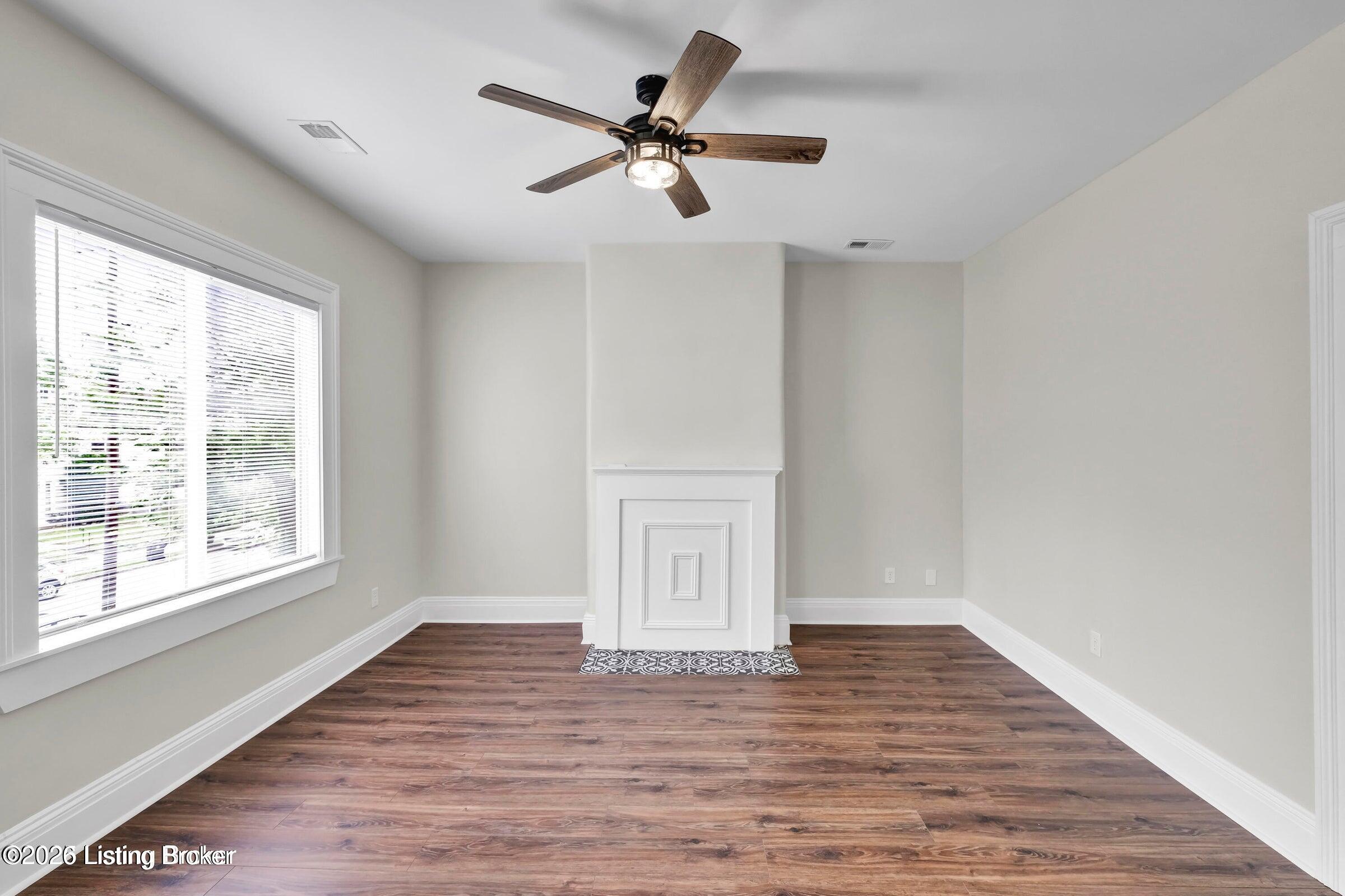 1426 S Brook St Unit 1