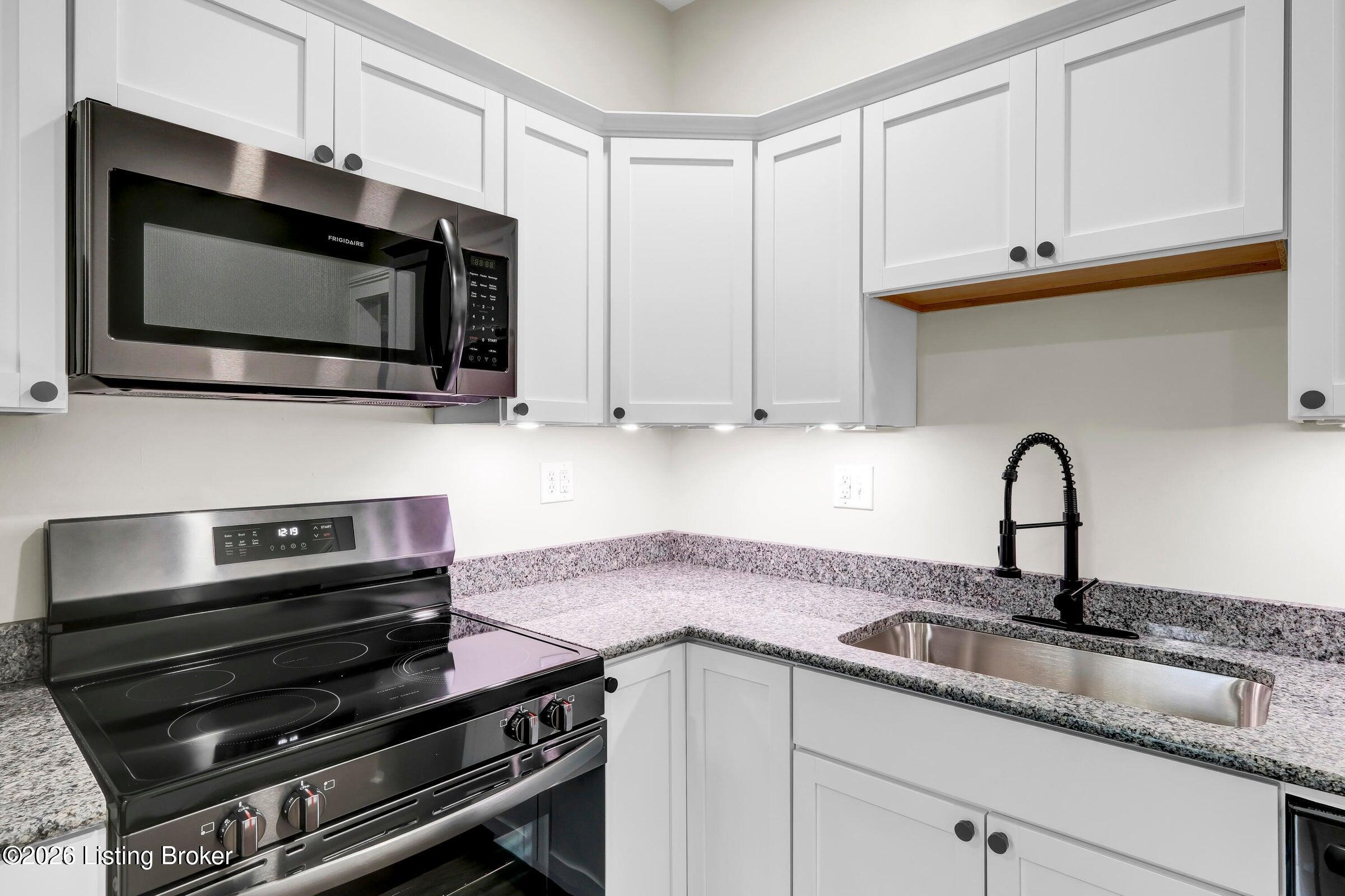 1426 S Brook St Unit 1
