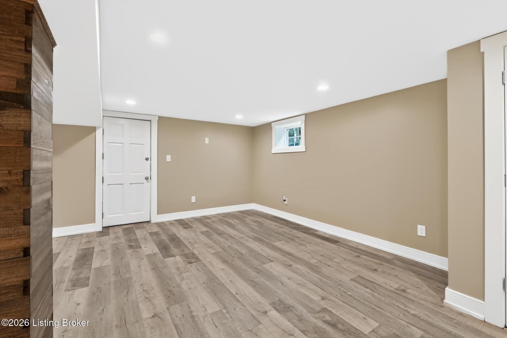 210 Cornell Pl