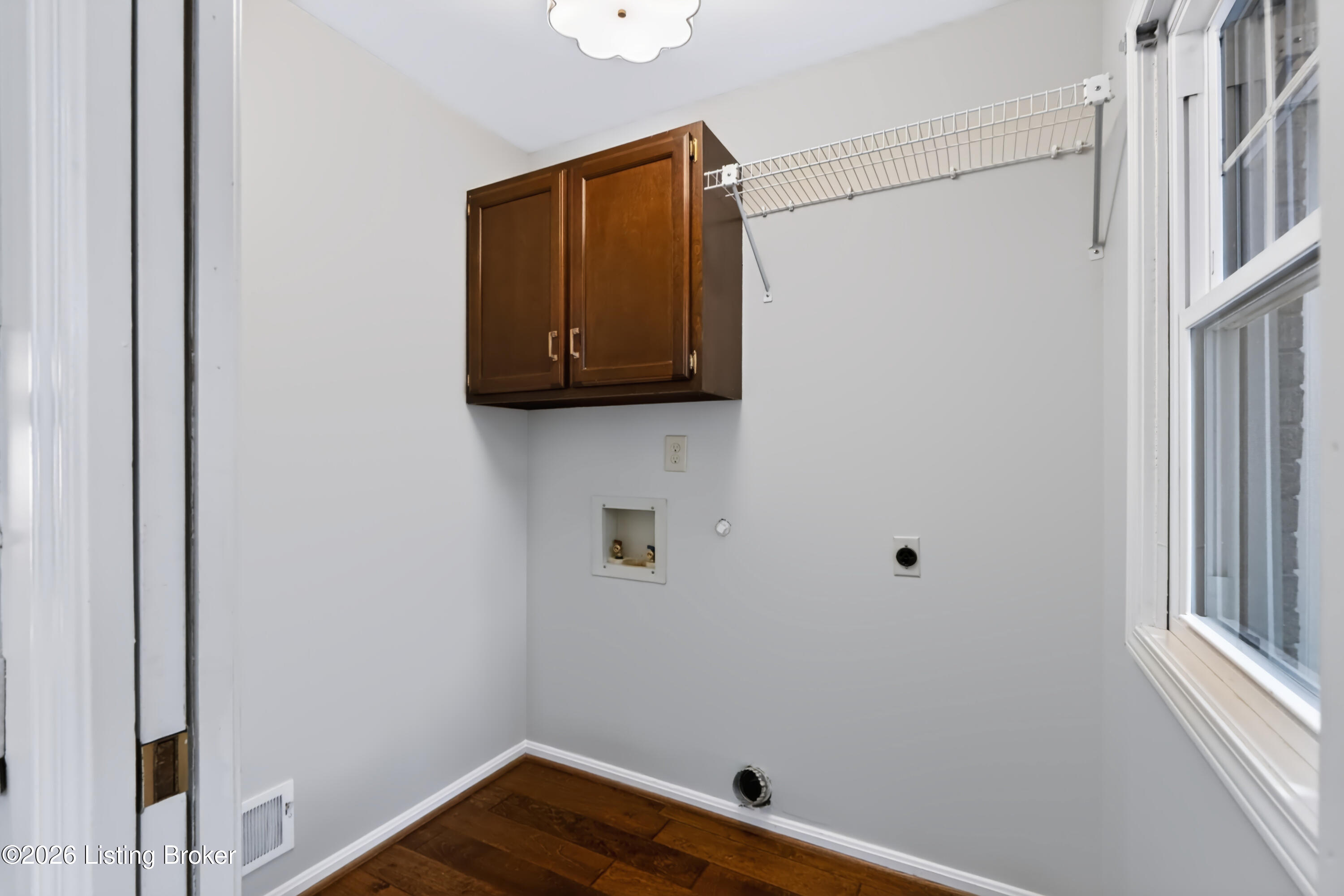 818 Foxgate Rd