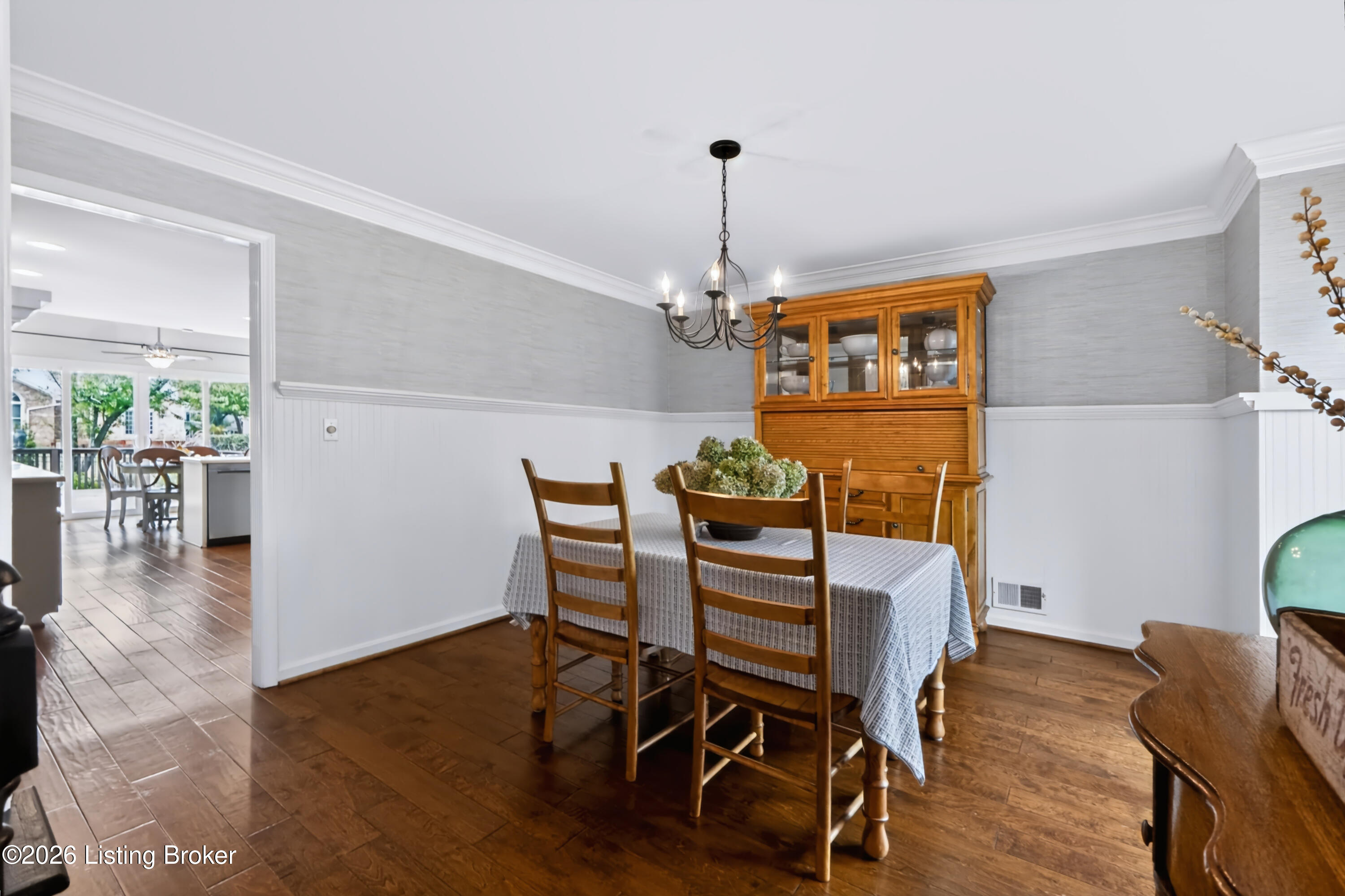 818 Foxgate Rd