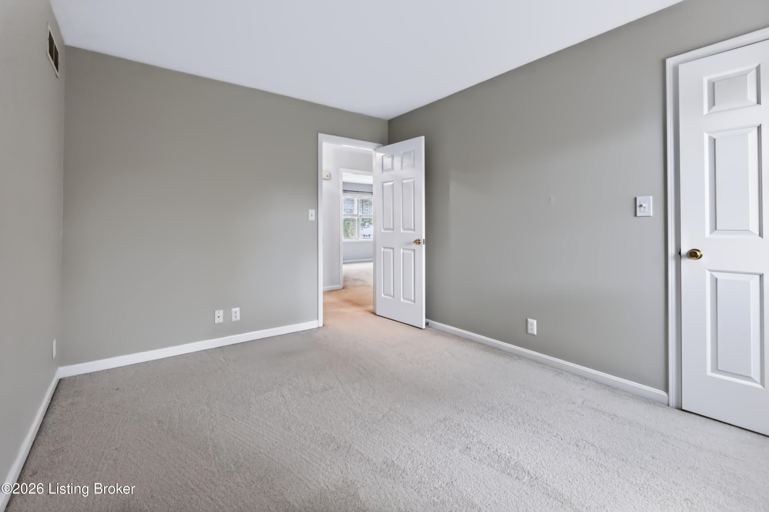 818 Foxgate Rd
