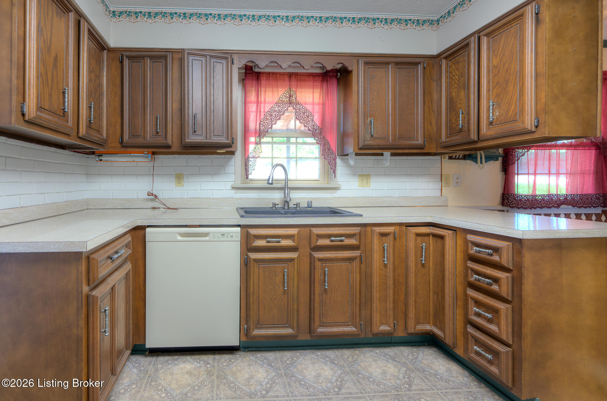 203 Ridge Rd