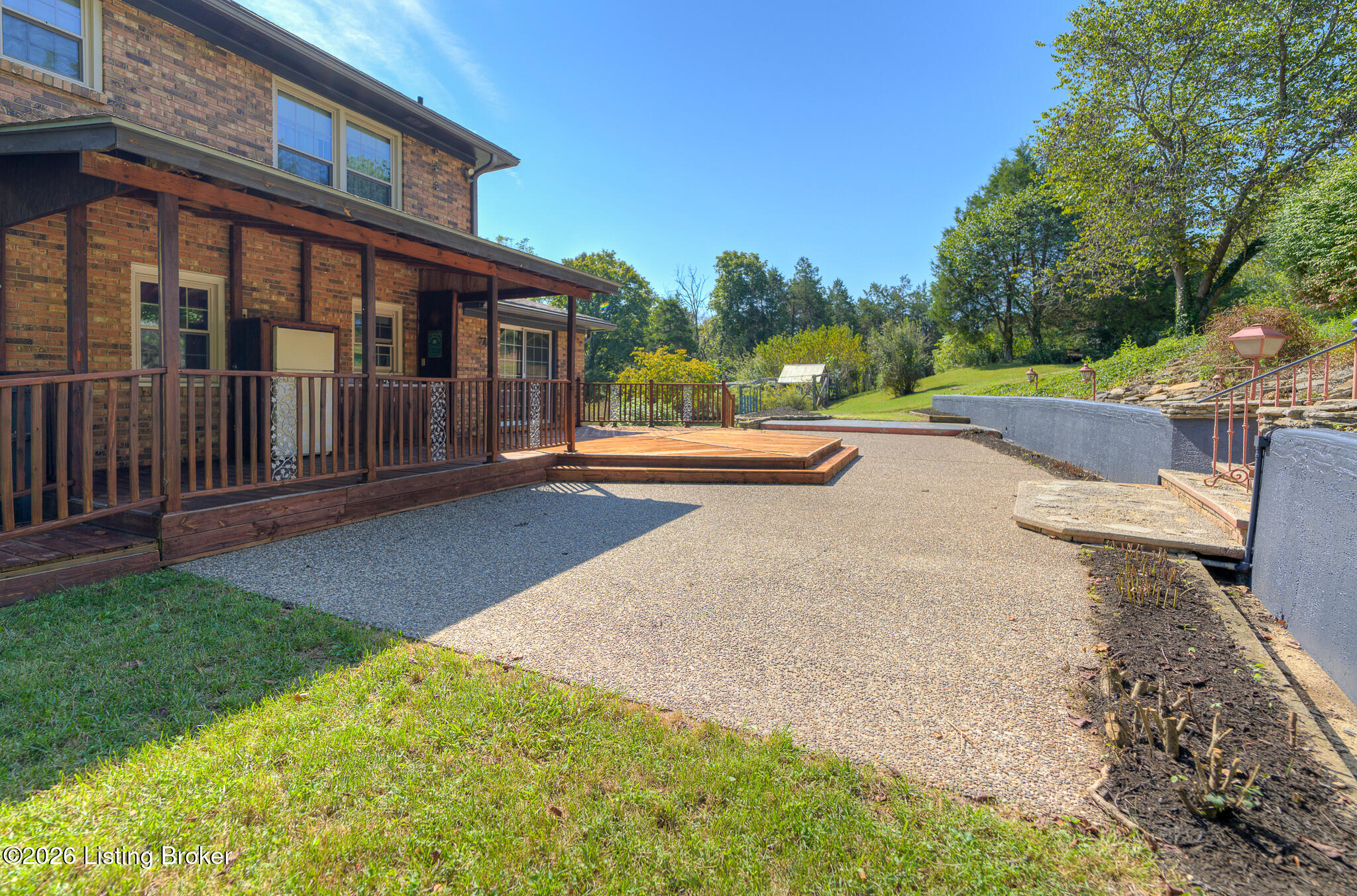 203 Ridge Rd