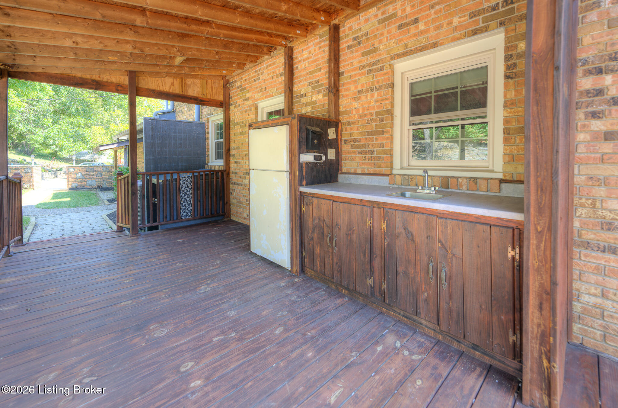 203 Ridge Rd