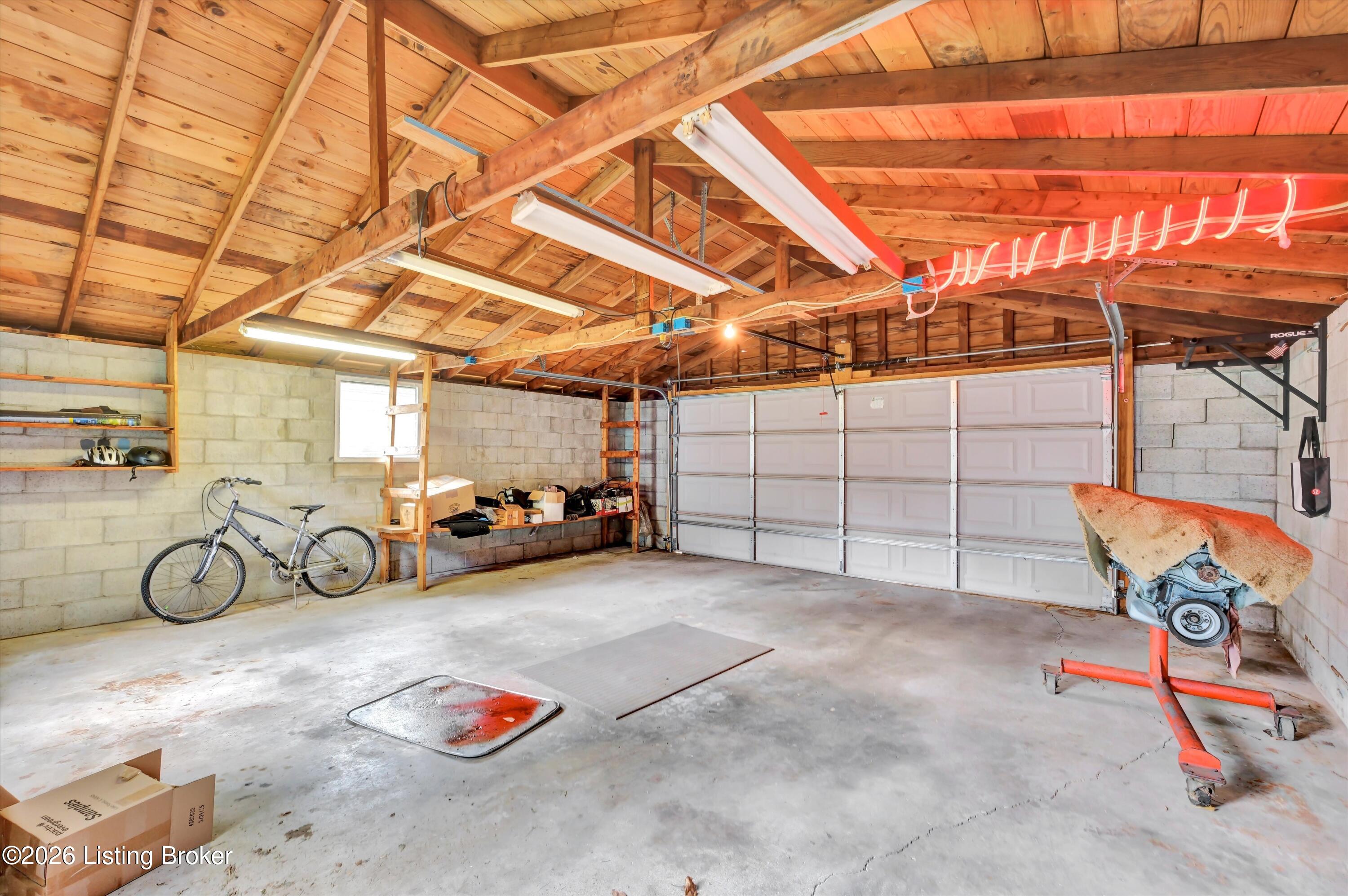 142 N Birchwood Ave