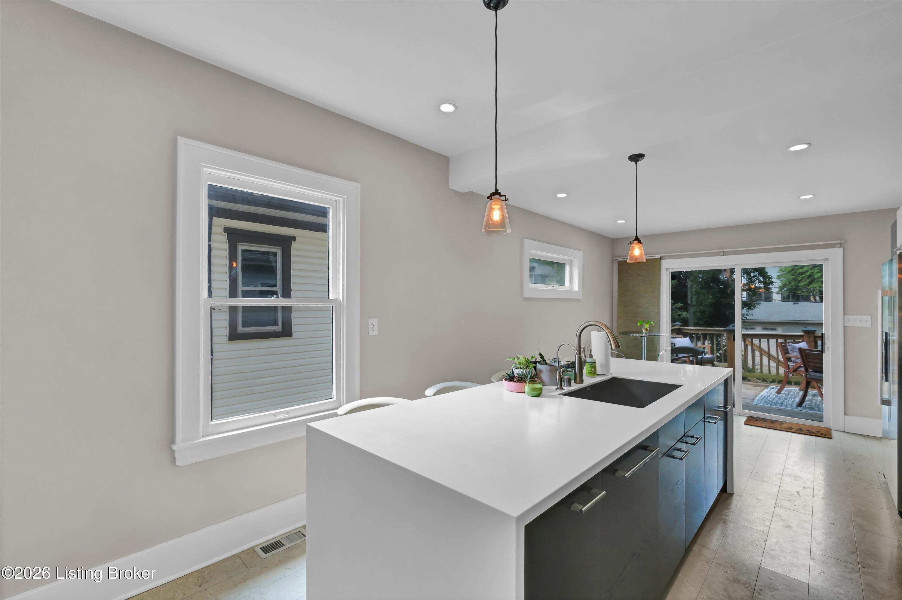 142 N Birchwood Ave
