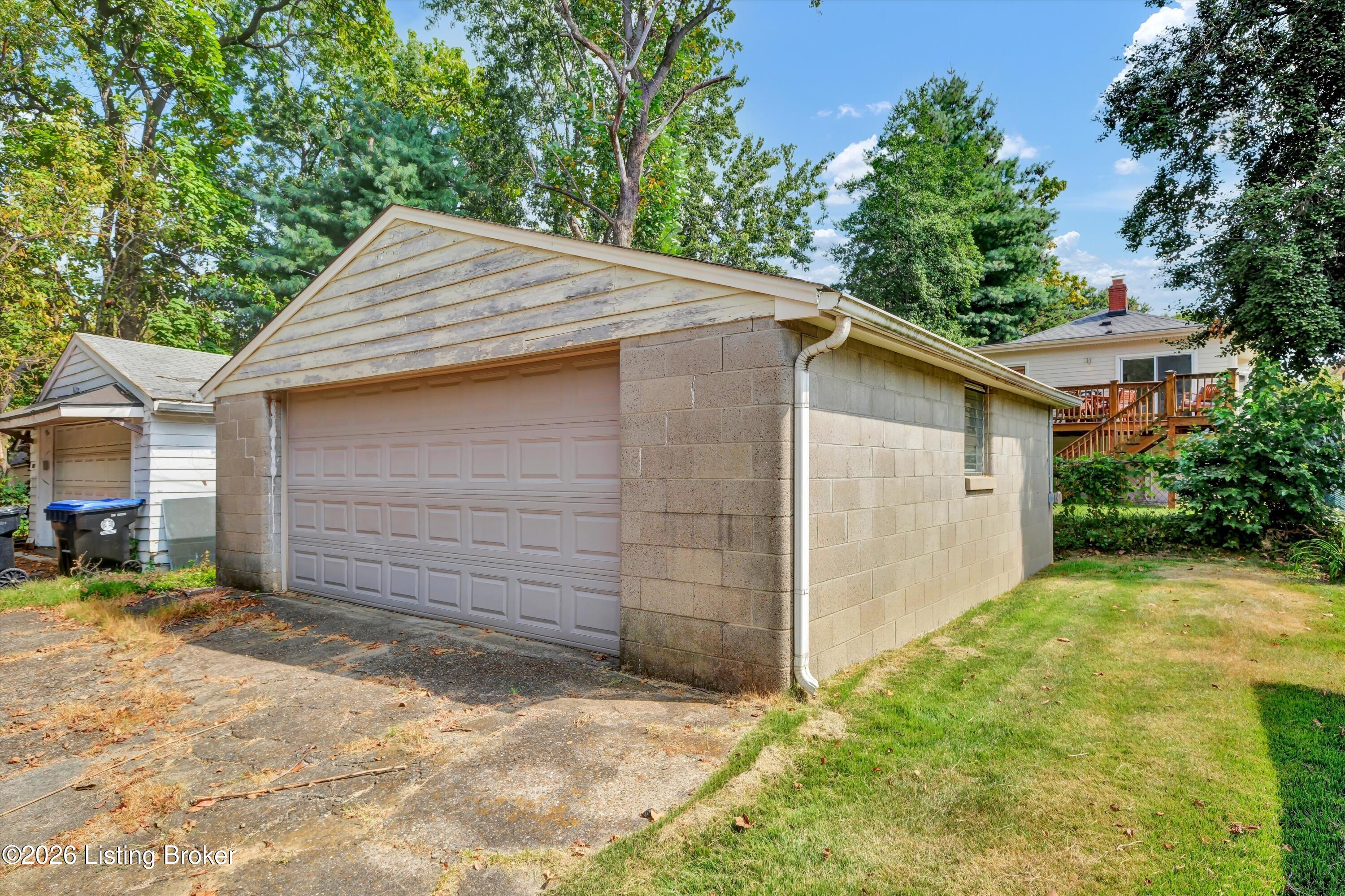 142 N Birchwood Ave