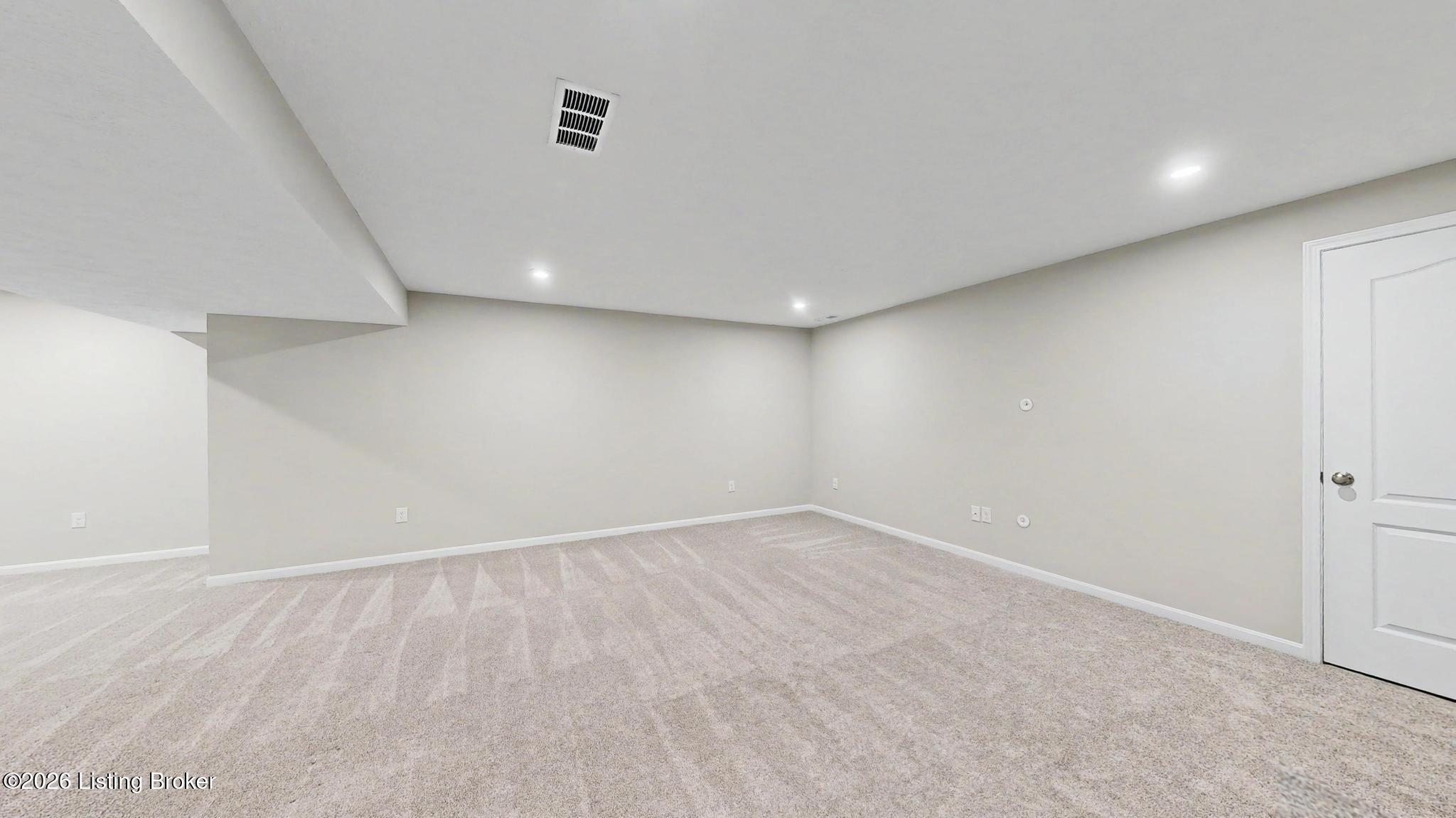 15802 Stonehouse Ct