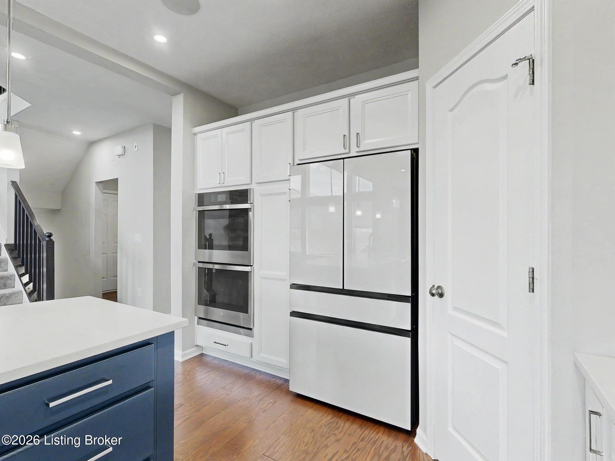 15802 Stonehouse Ct