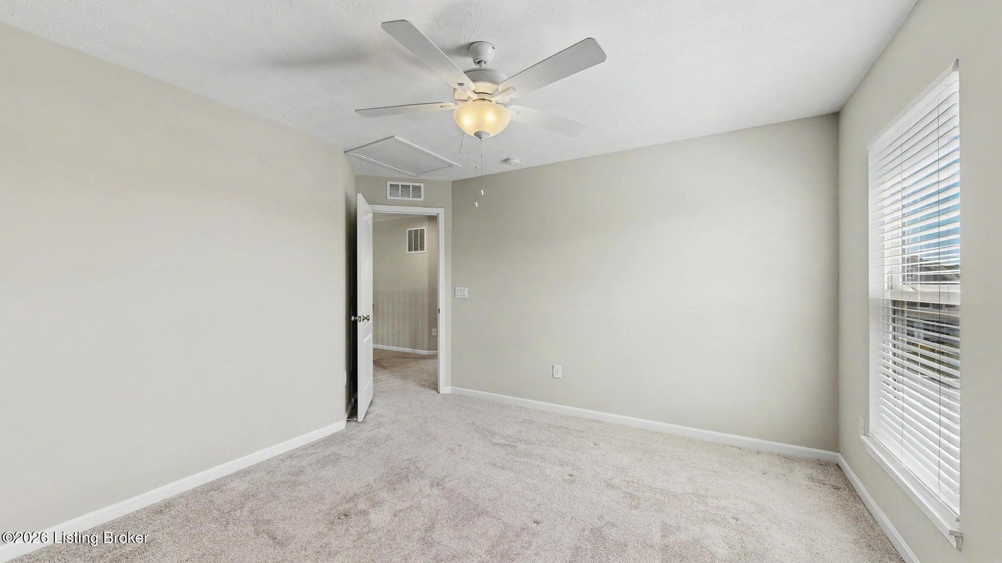 15802 Stonehouse Ct