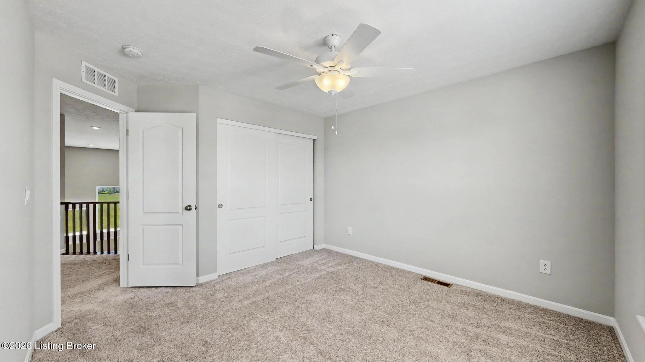 15802 Stonehouse Ct