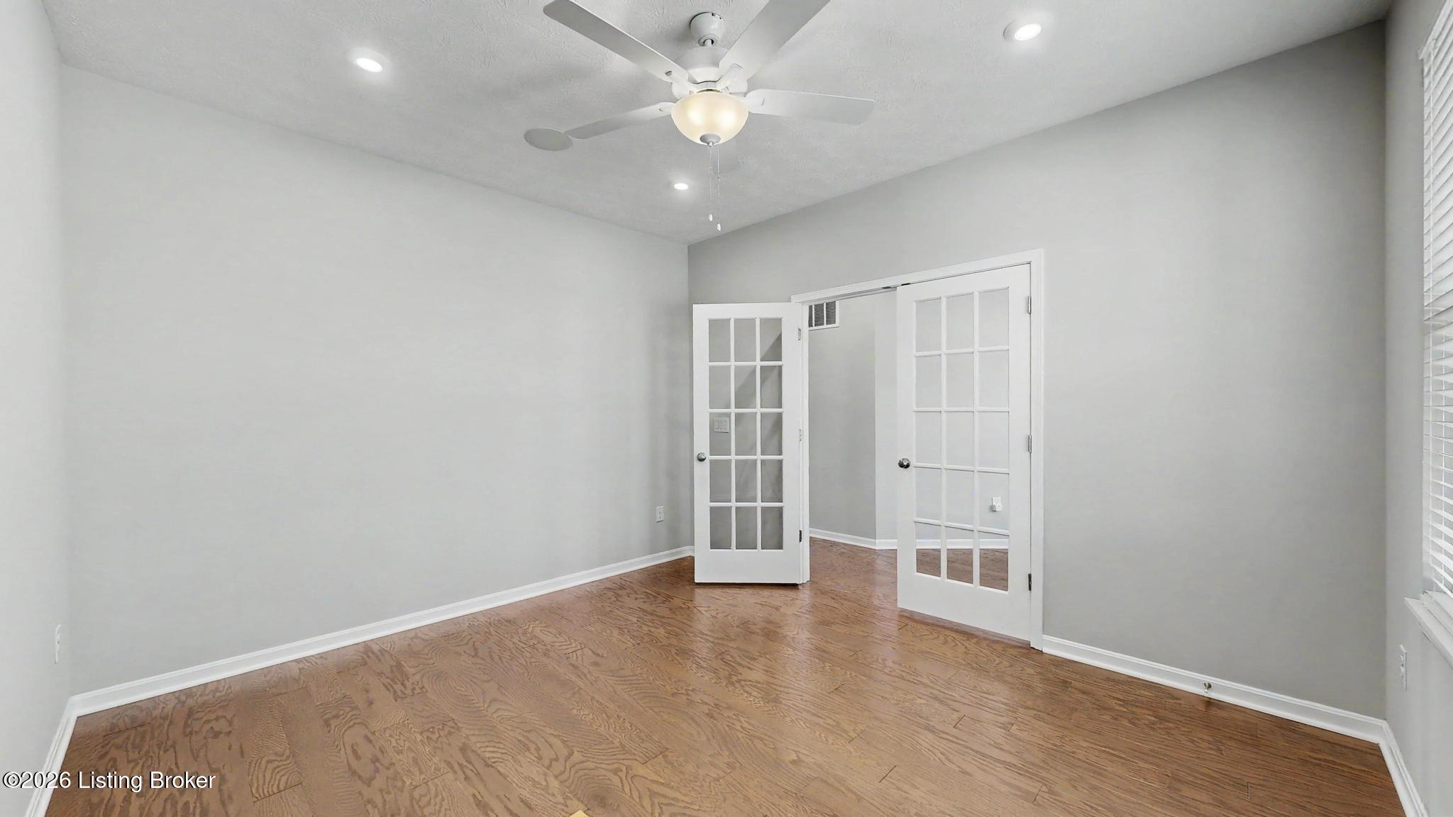 15802 Stonehouse Ct