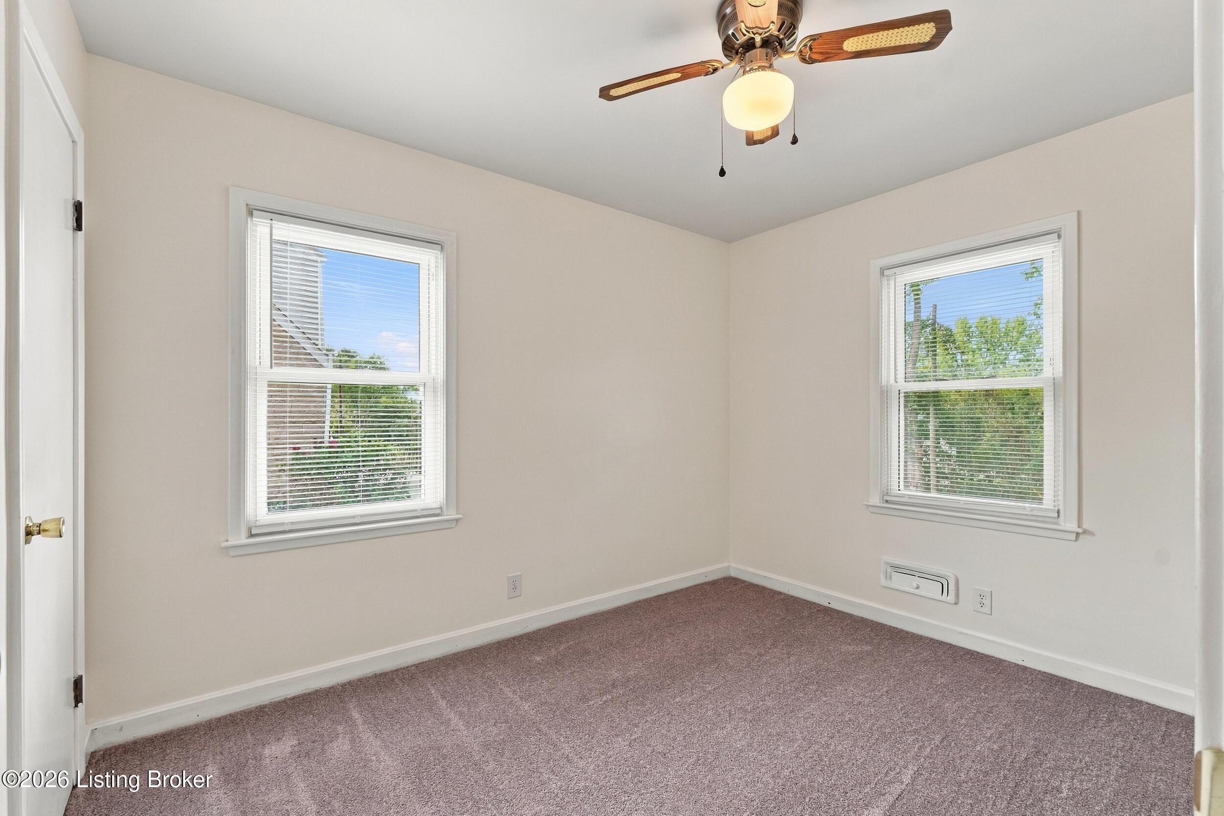 2015 Tyrone Dr