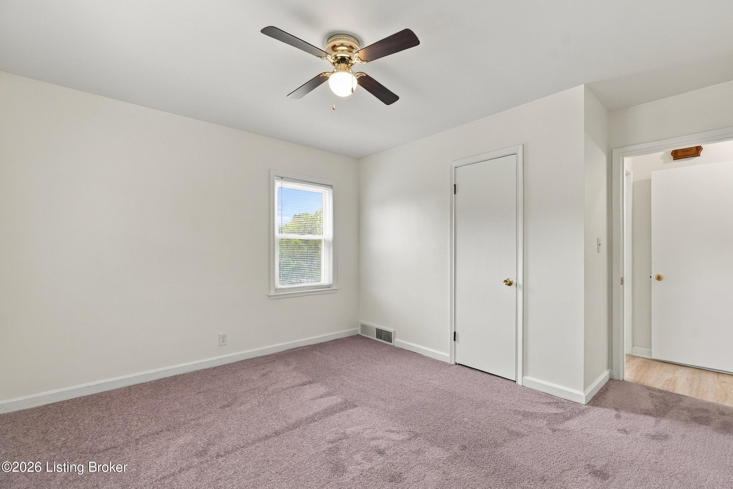 2015 Tyrone Dr