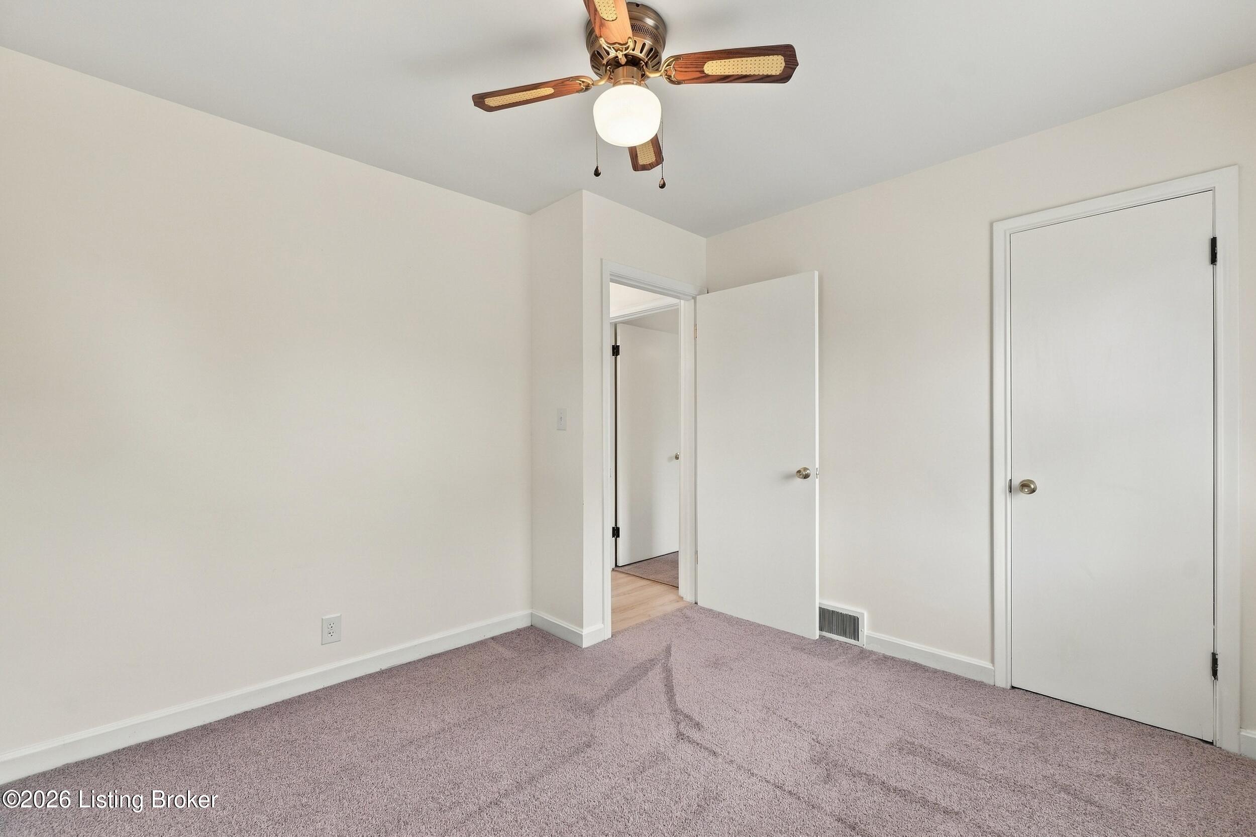2015 Tyrone Dr