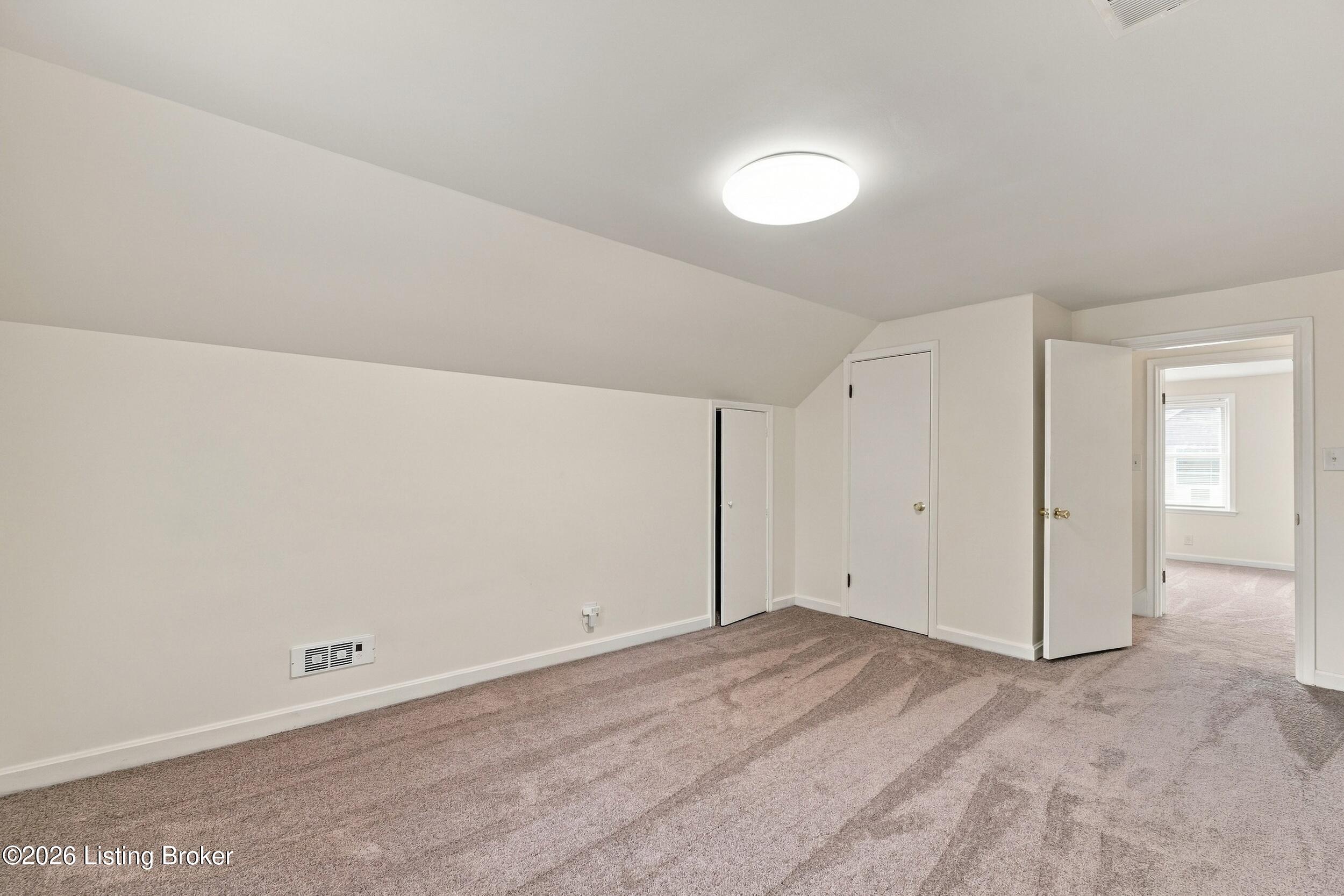 2015 Tyrone Dr