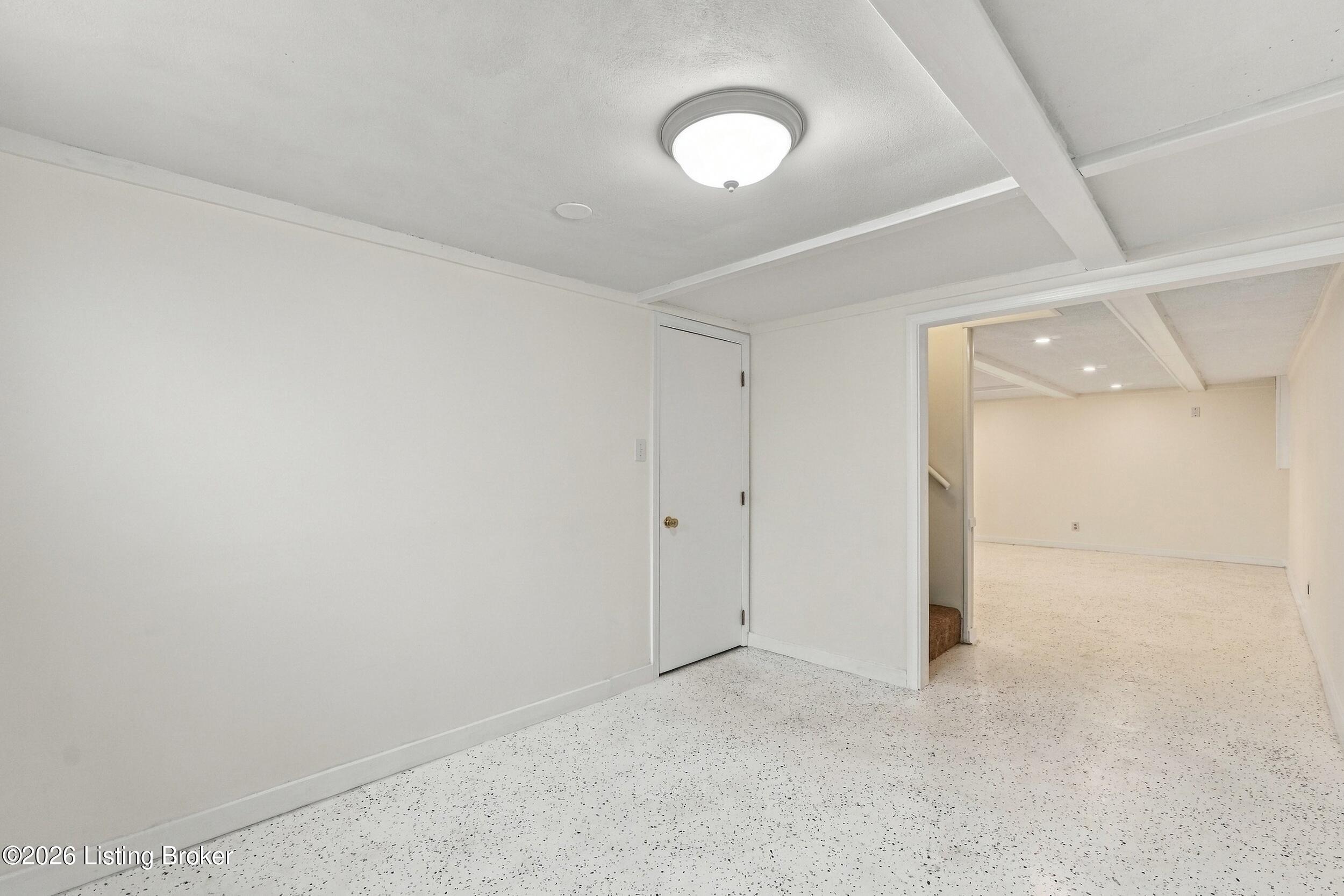 2015 Tyrone Dr