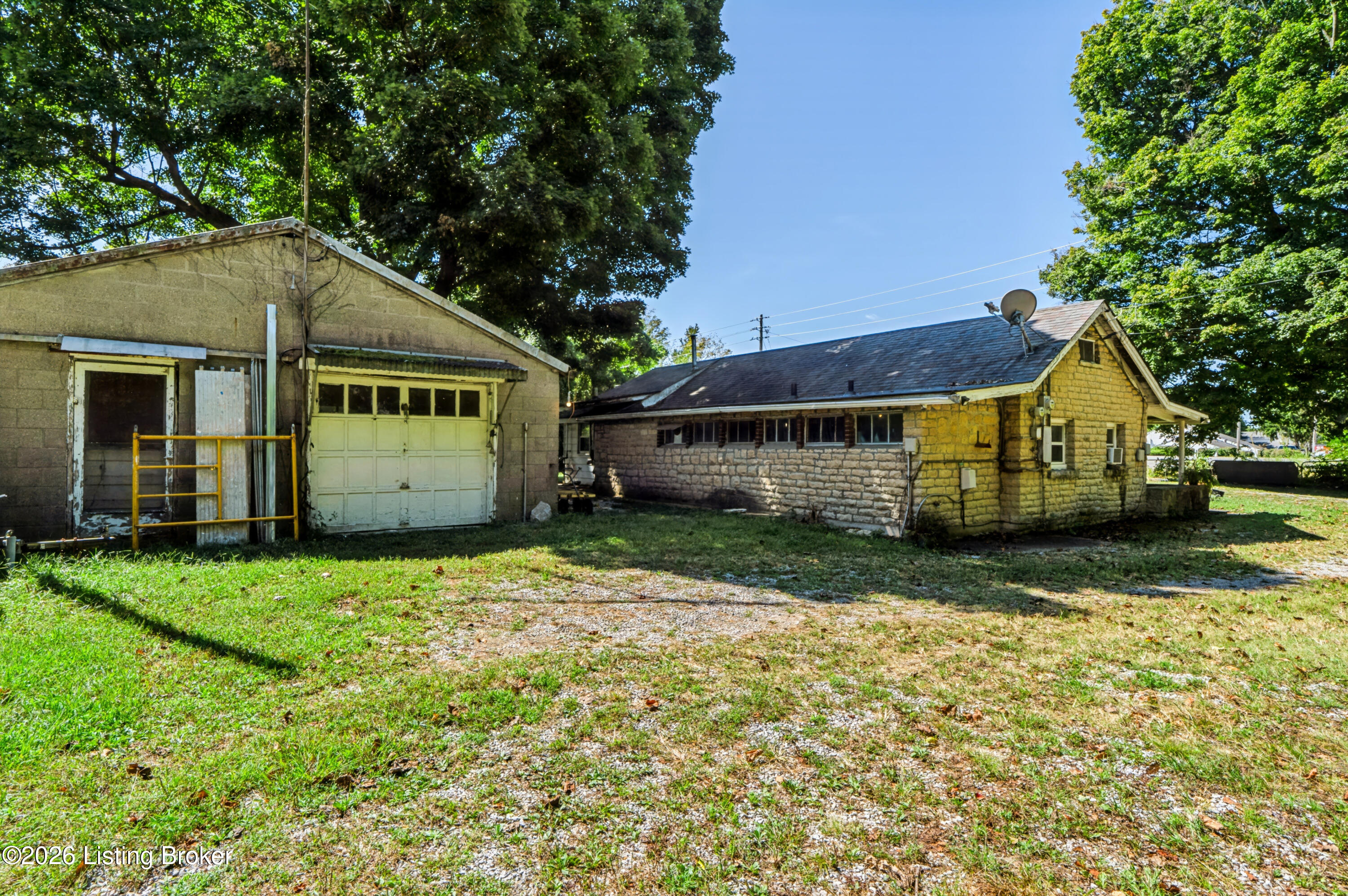 5103/5107 Billtown Rd