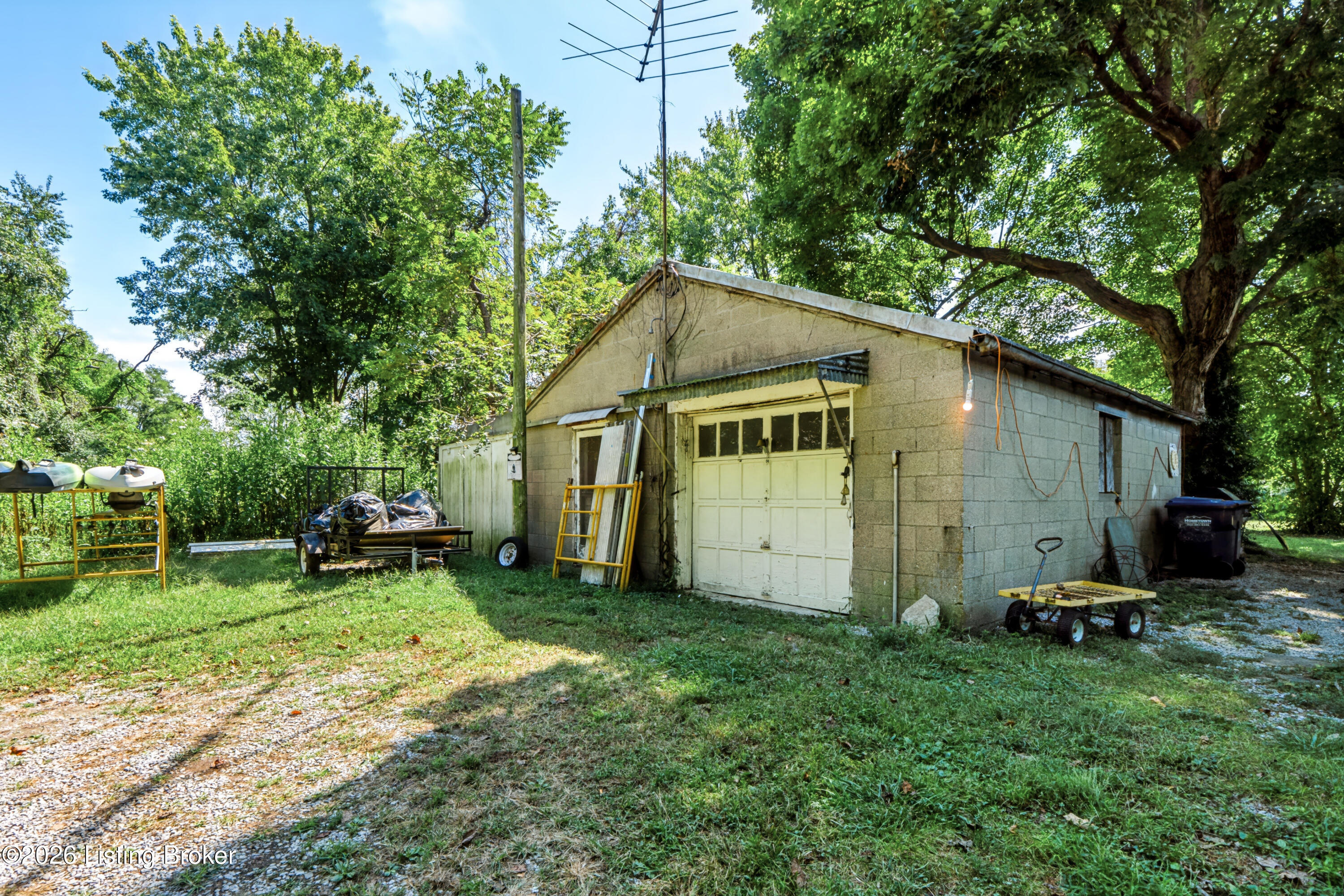 5103/5107 Billtown Rd