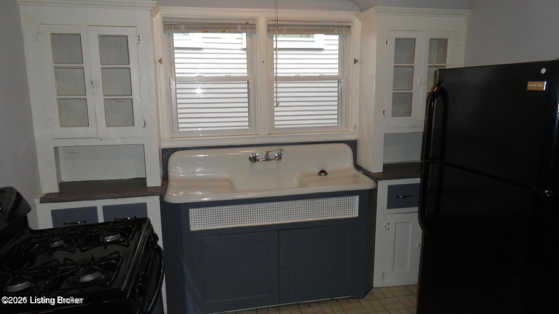 127 Kennedy Ave 2