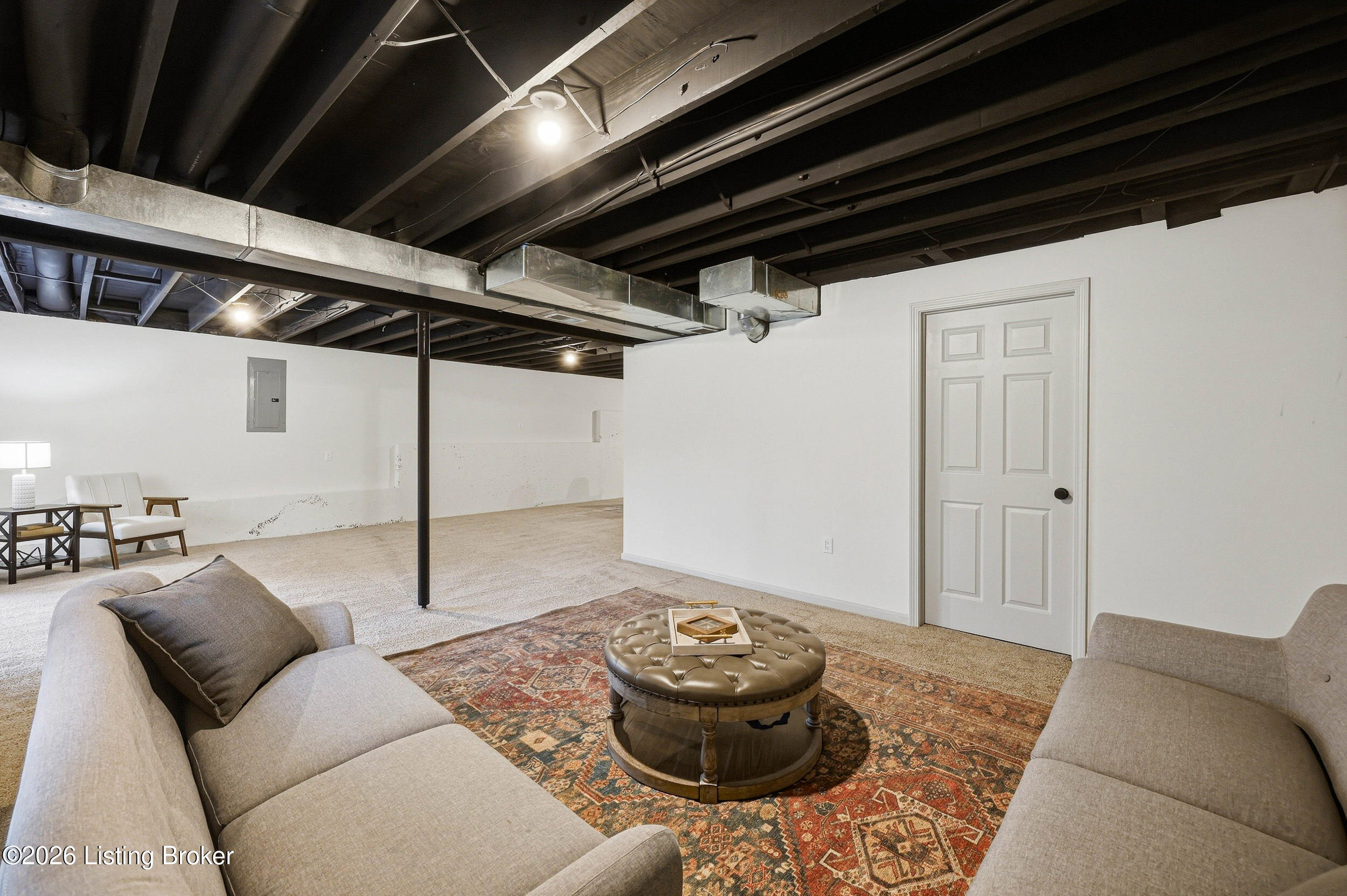 223 Washington Cir