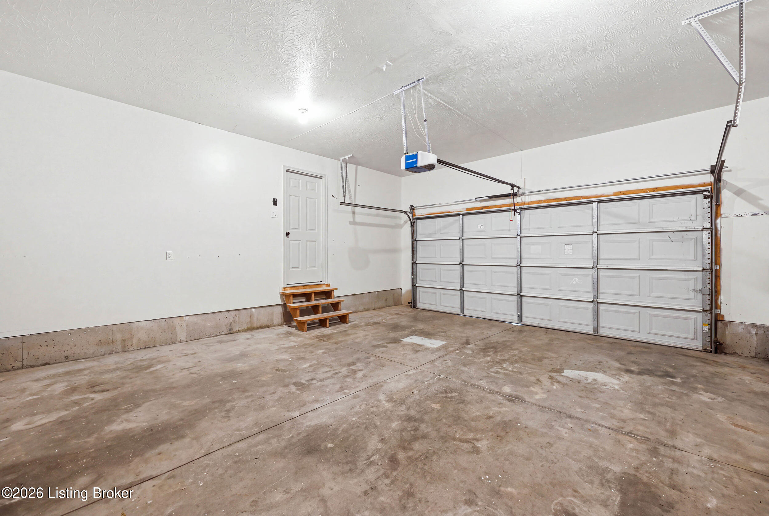 223 Washington Cir