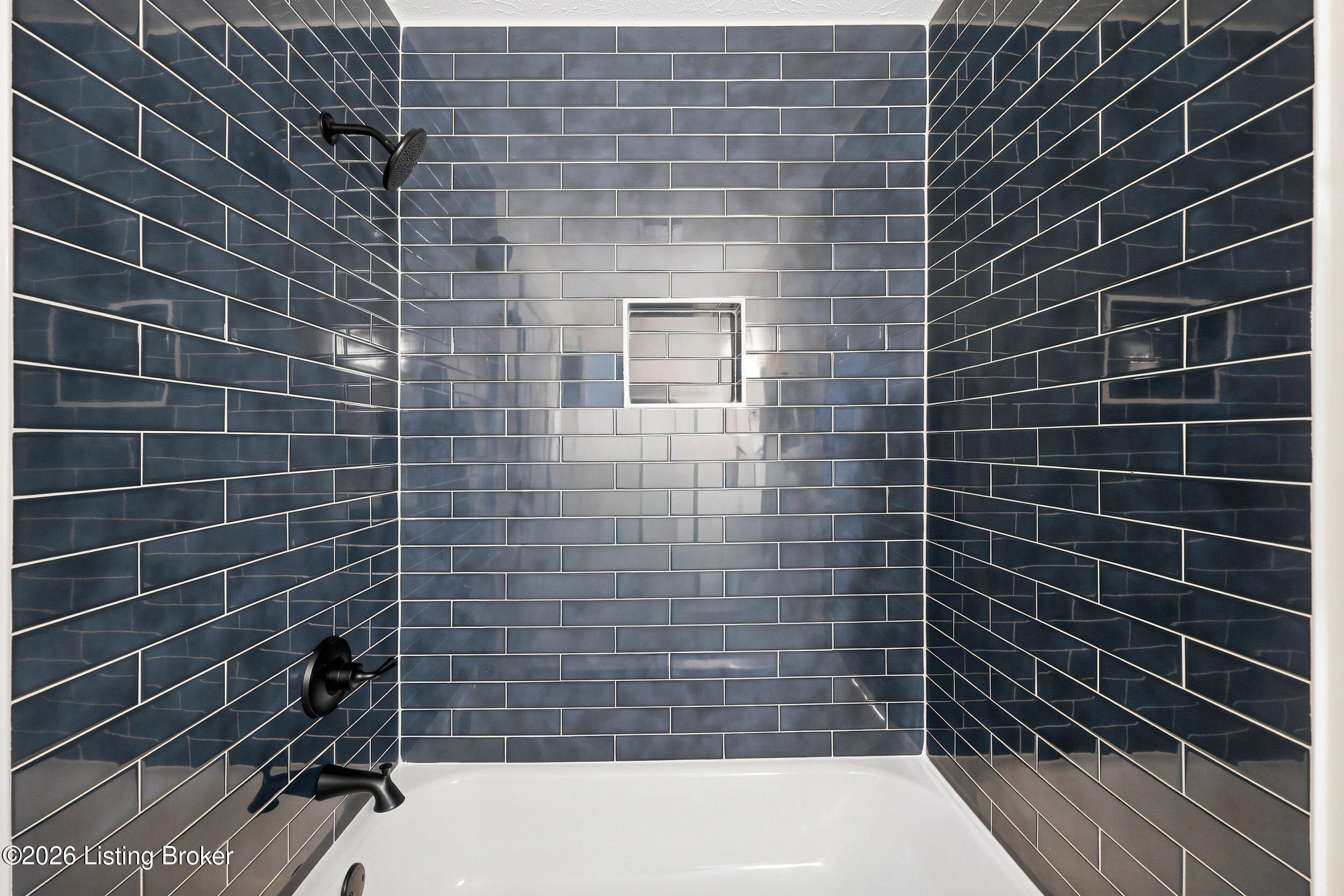 223 Washington Cir