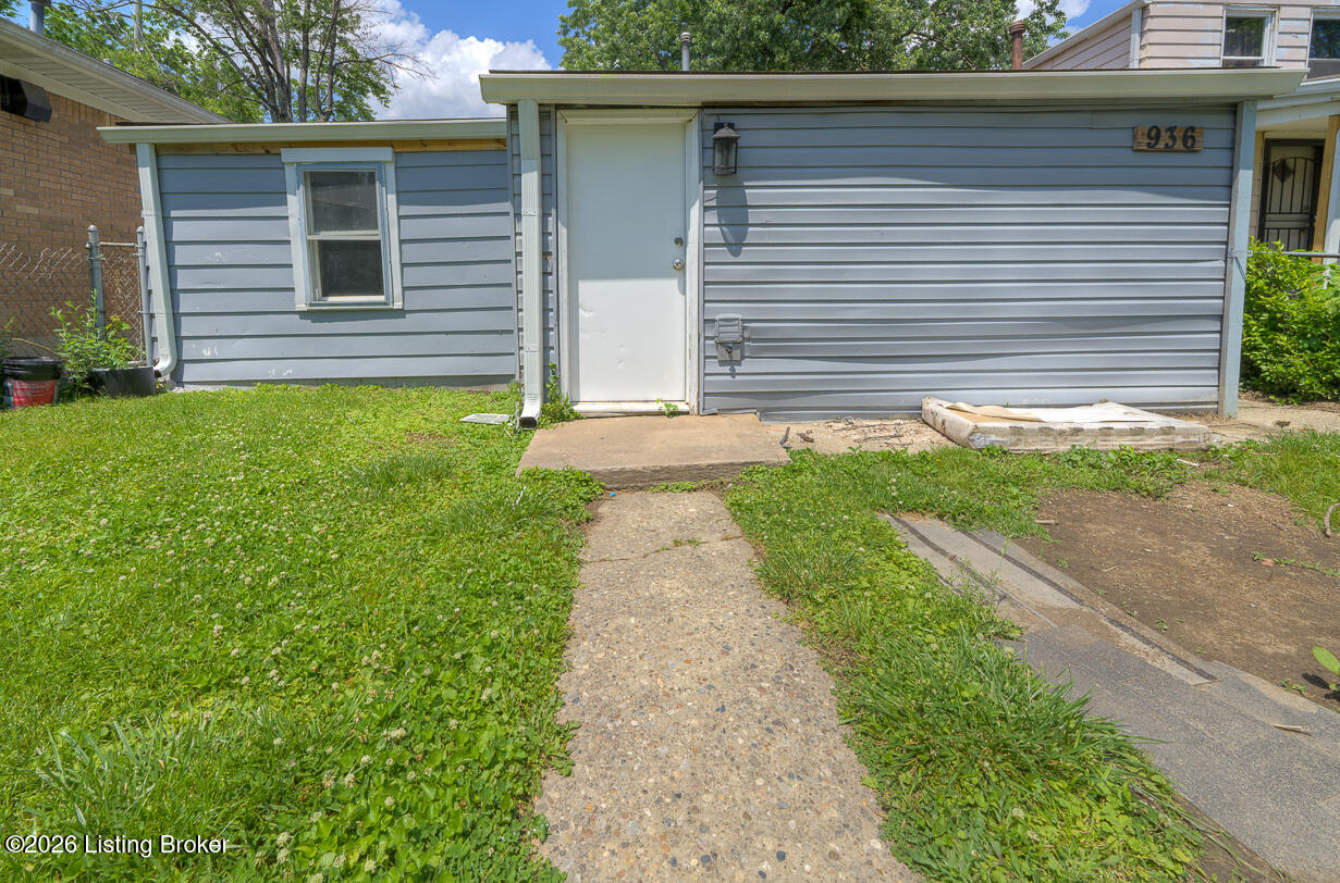 936 Brentwood Ave