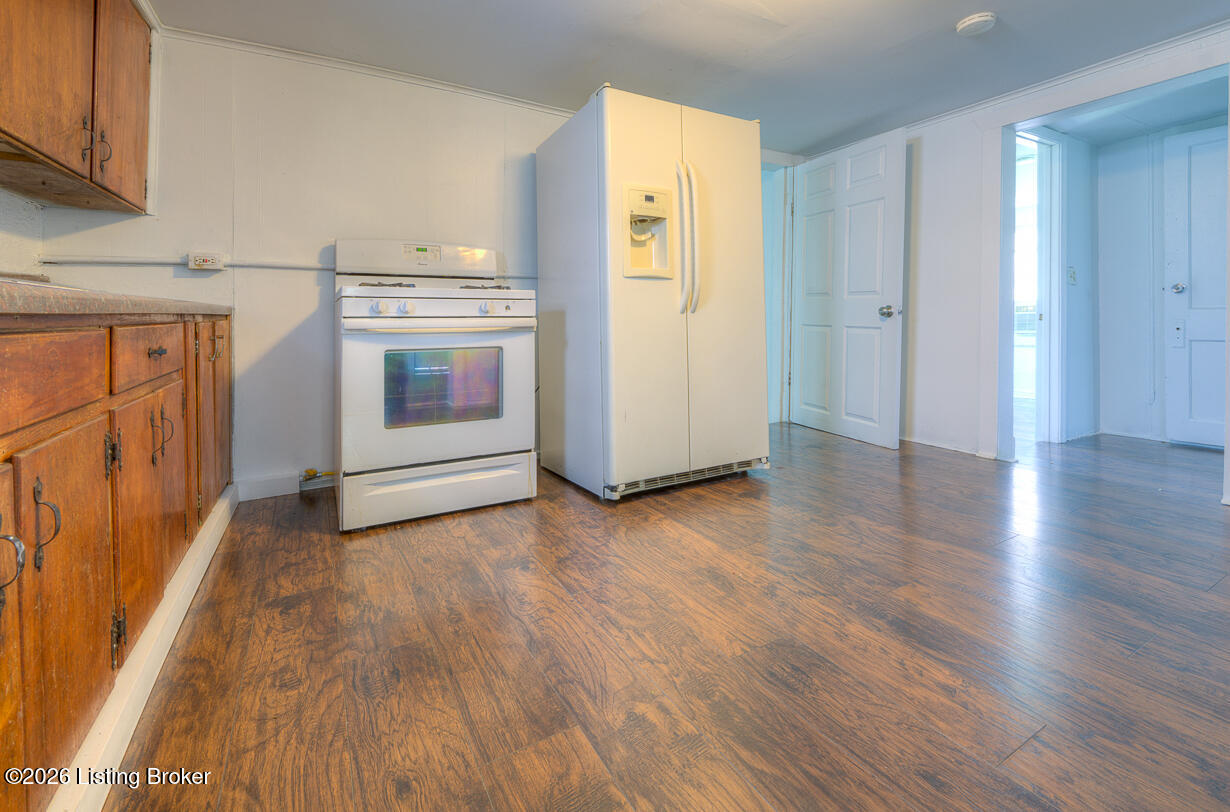 936 Brentwood Ave