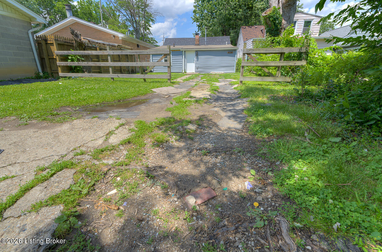 936 Brentwood Ave