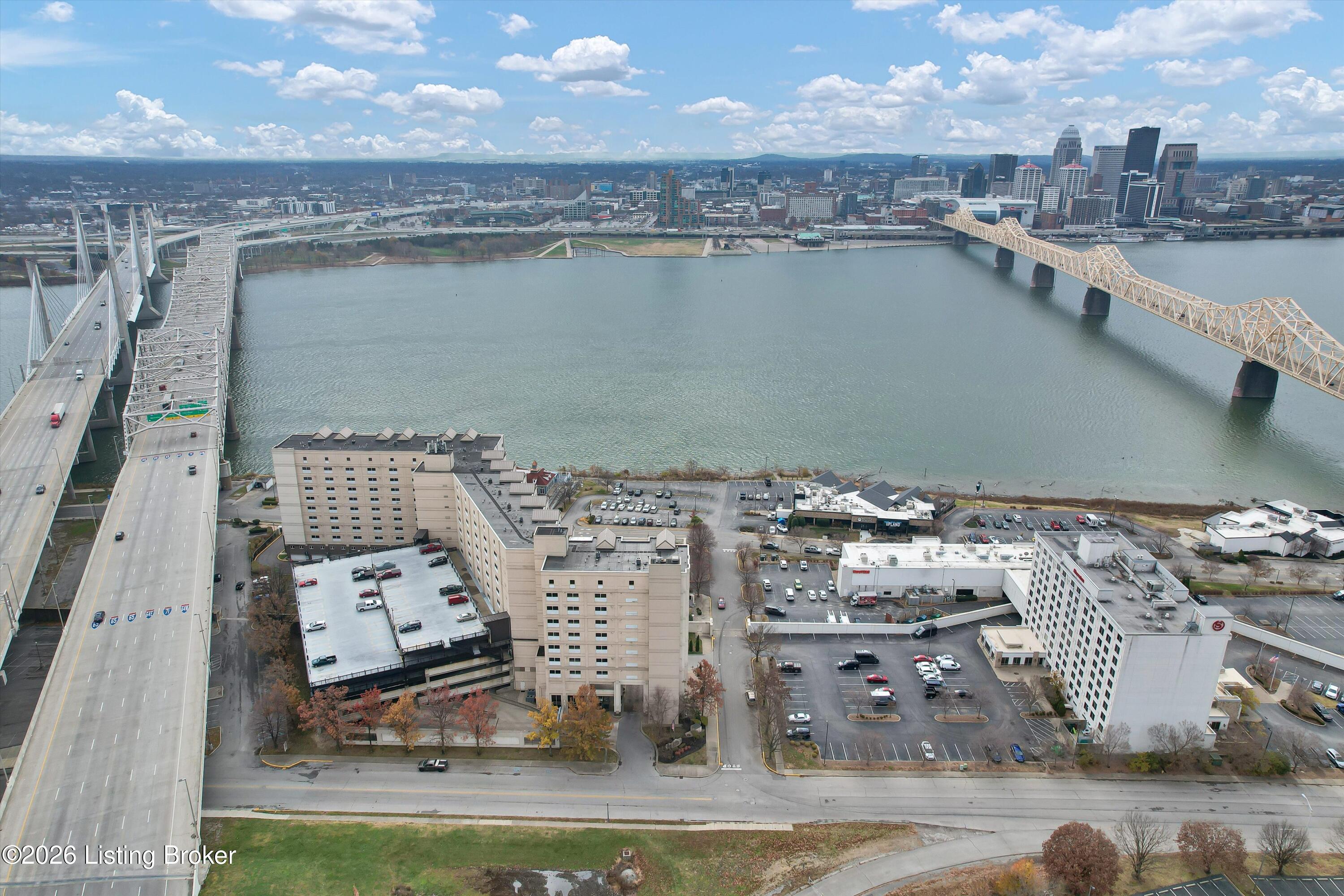 1 Riverpointe Plaza 701