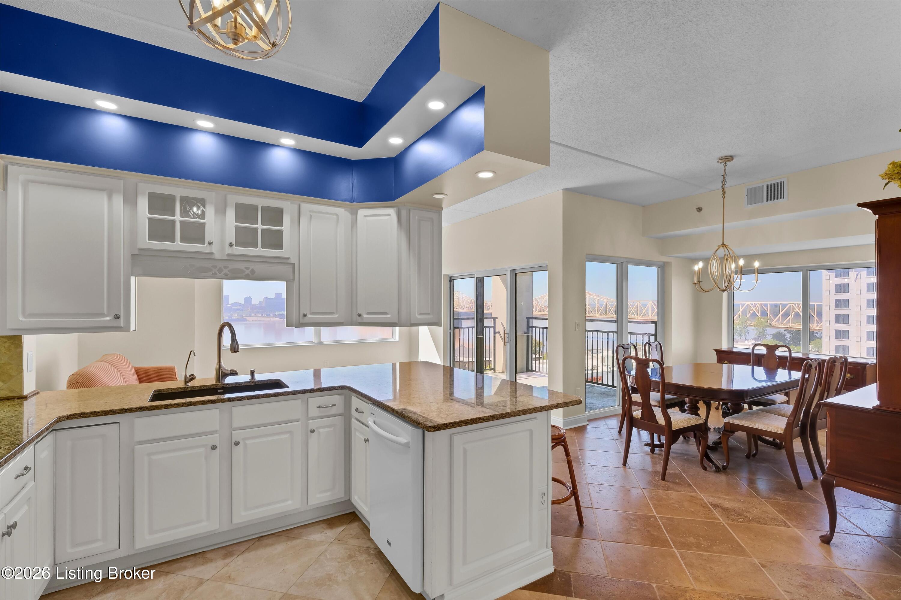 1 Riverpointe Plaza 701