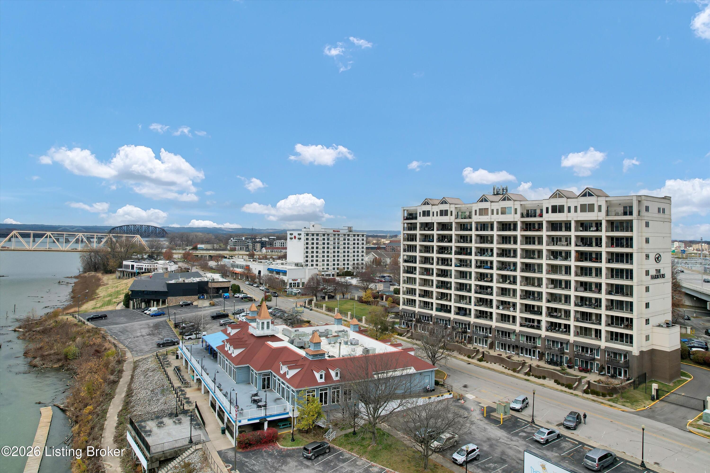 1 Riverpointe Plaza 701
