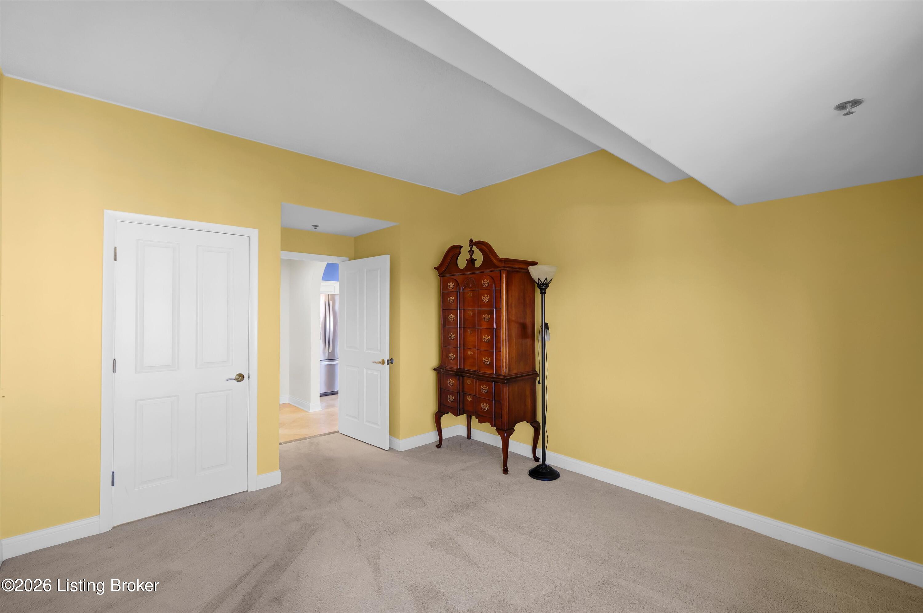 1 Riverpointe Plaza 701