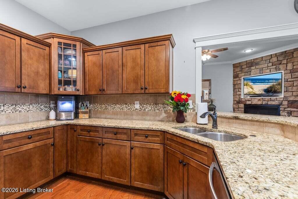 162 River Falls Dr