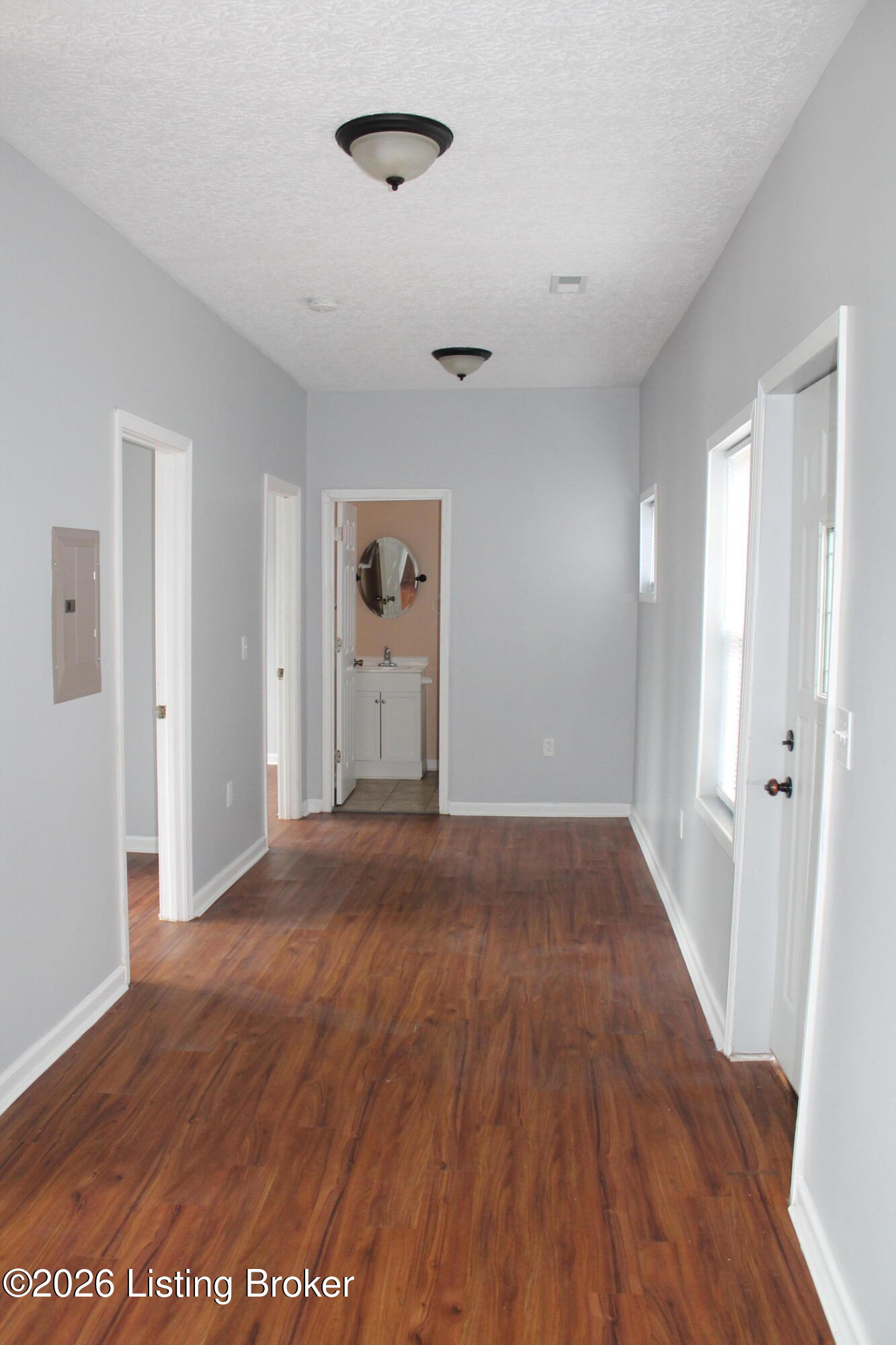 950 S Floyd St 202