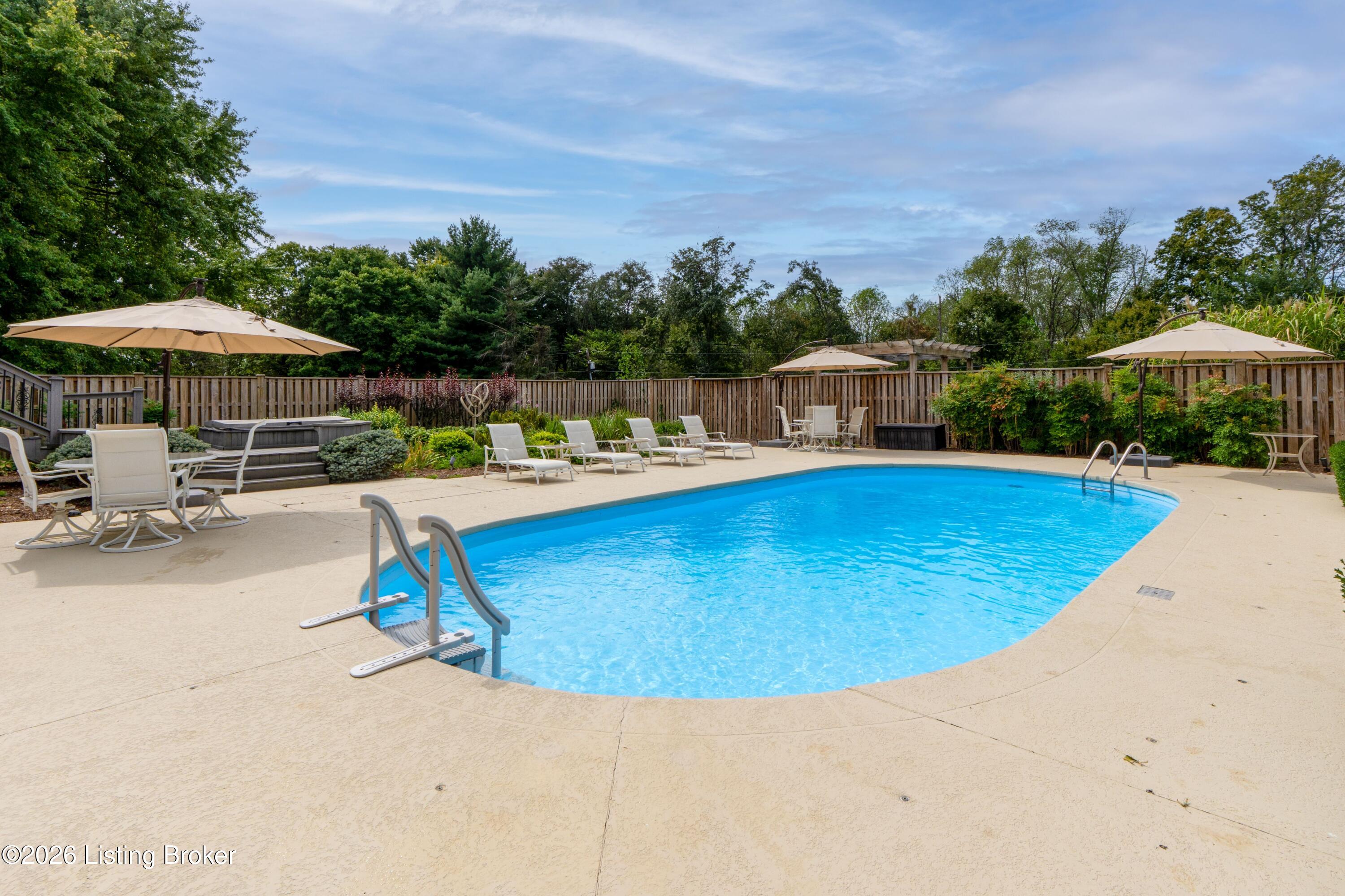 3814 Dogwood Rd